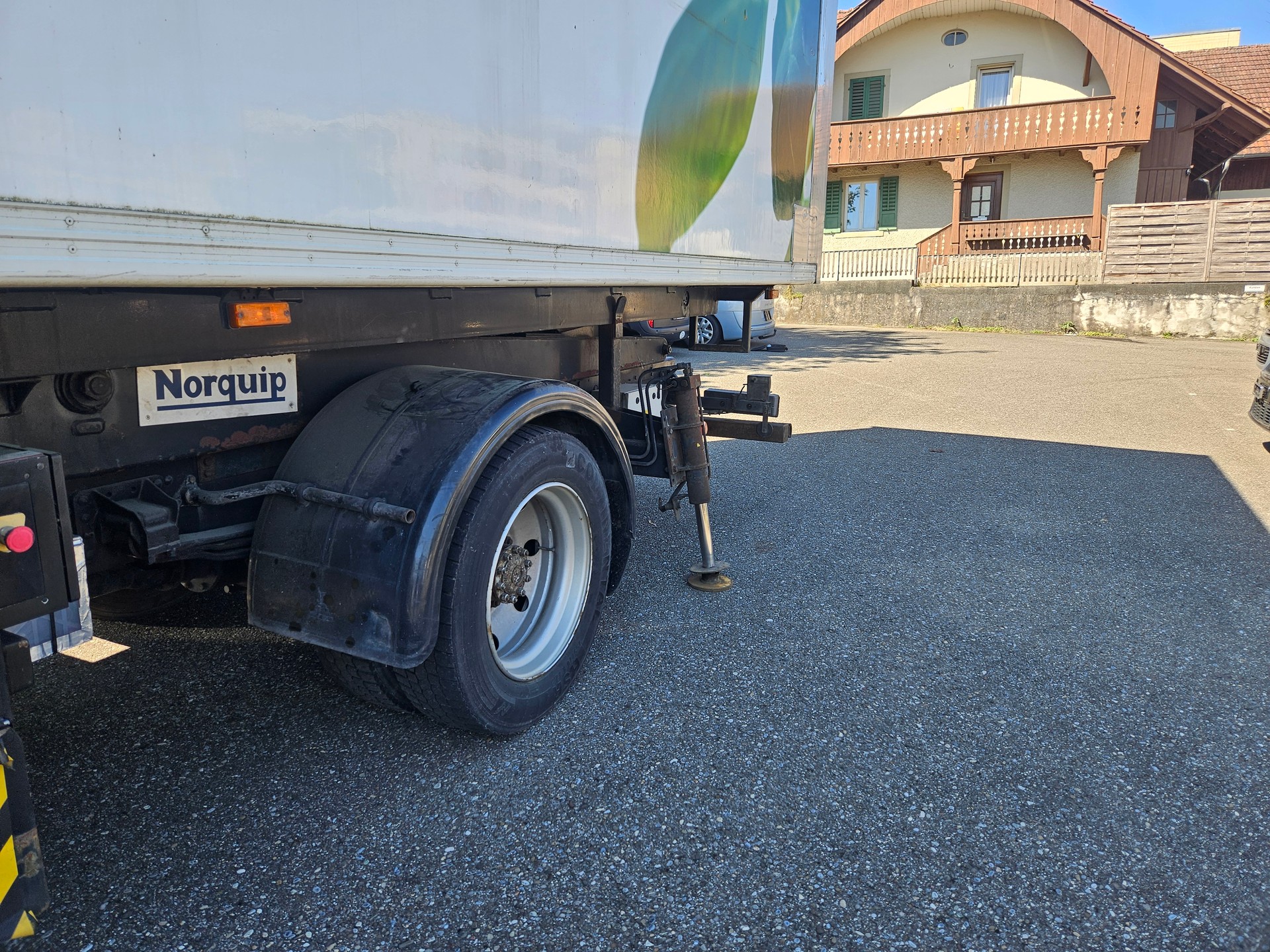 VOLVO FL6 15-image-6