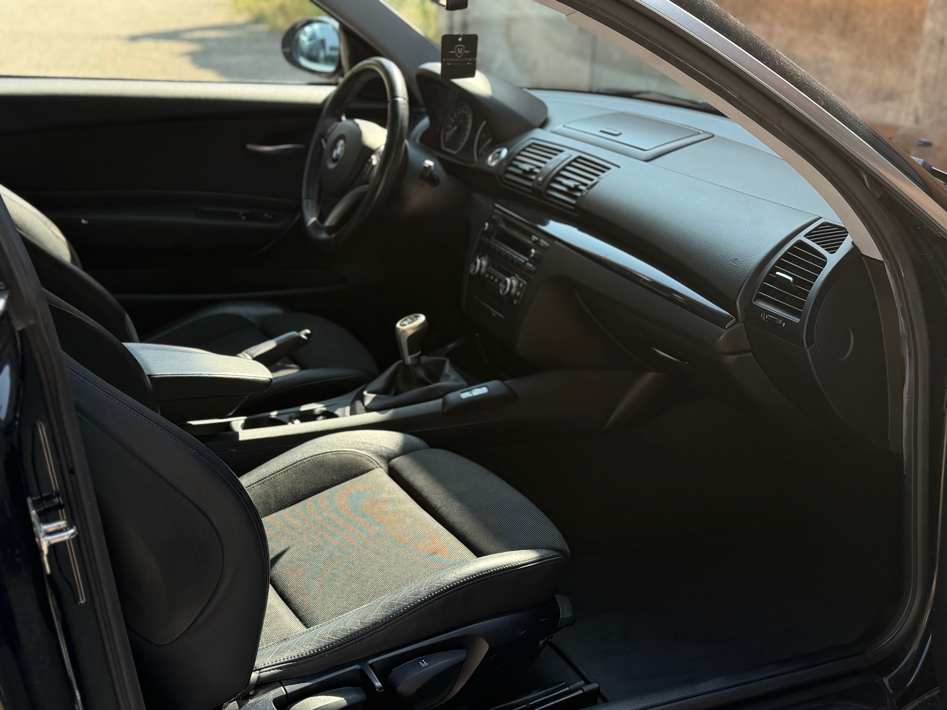 BMW 120d Coupé-image-11