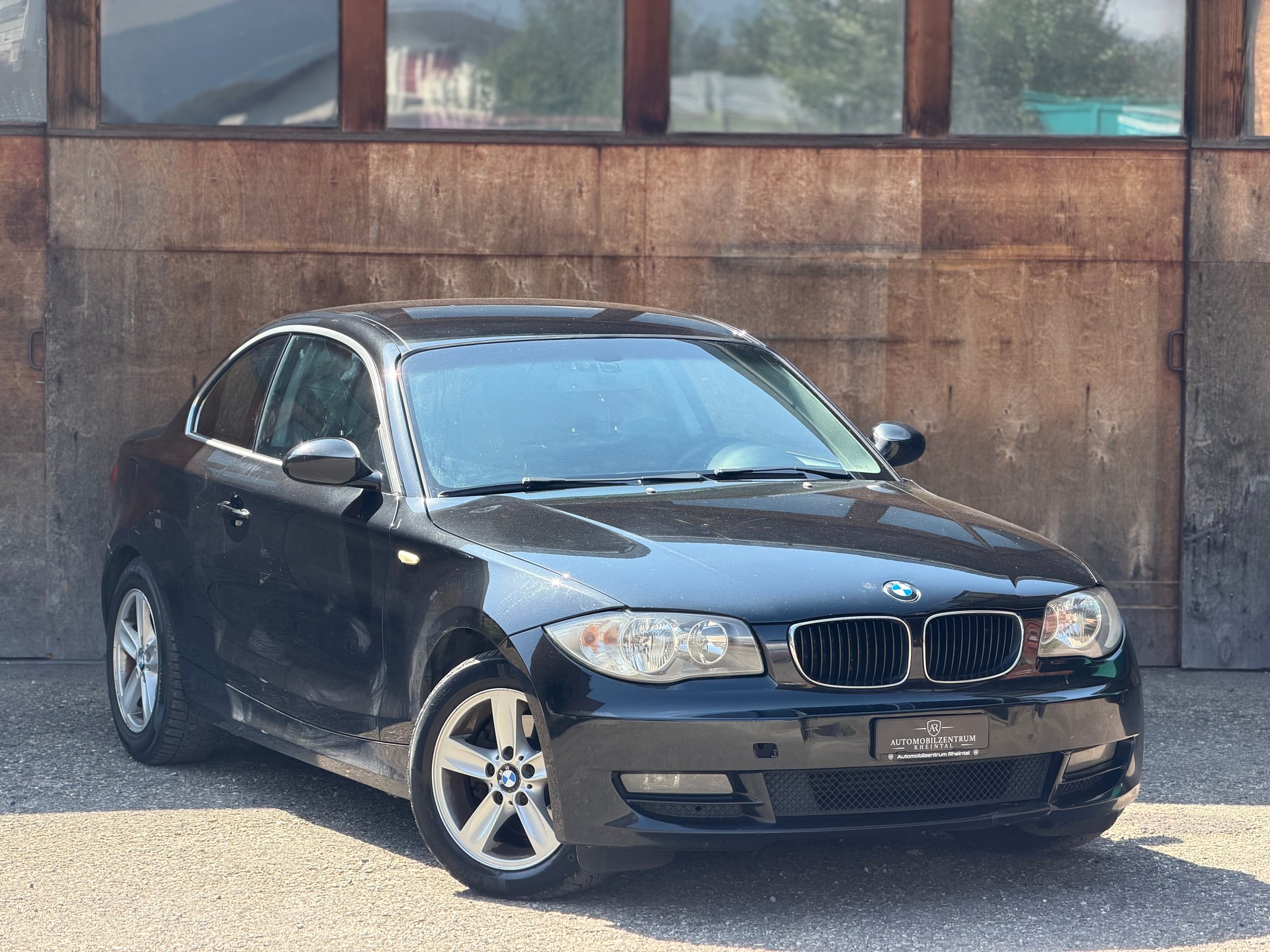 BMW 120d Coupé-image-2