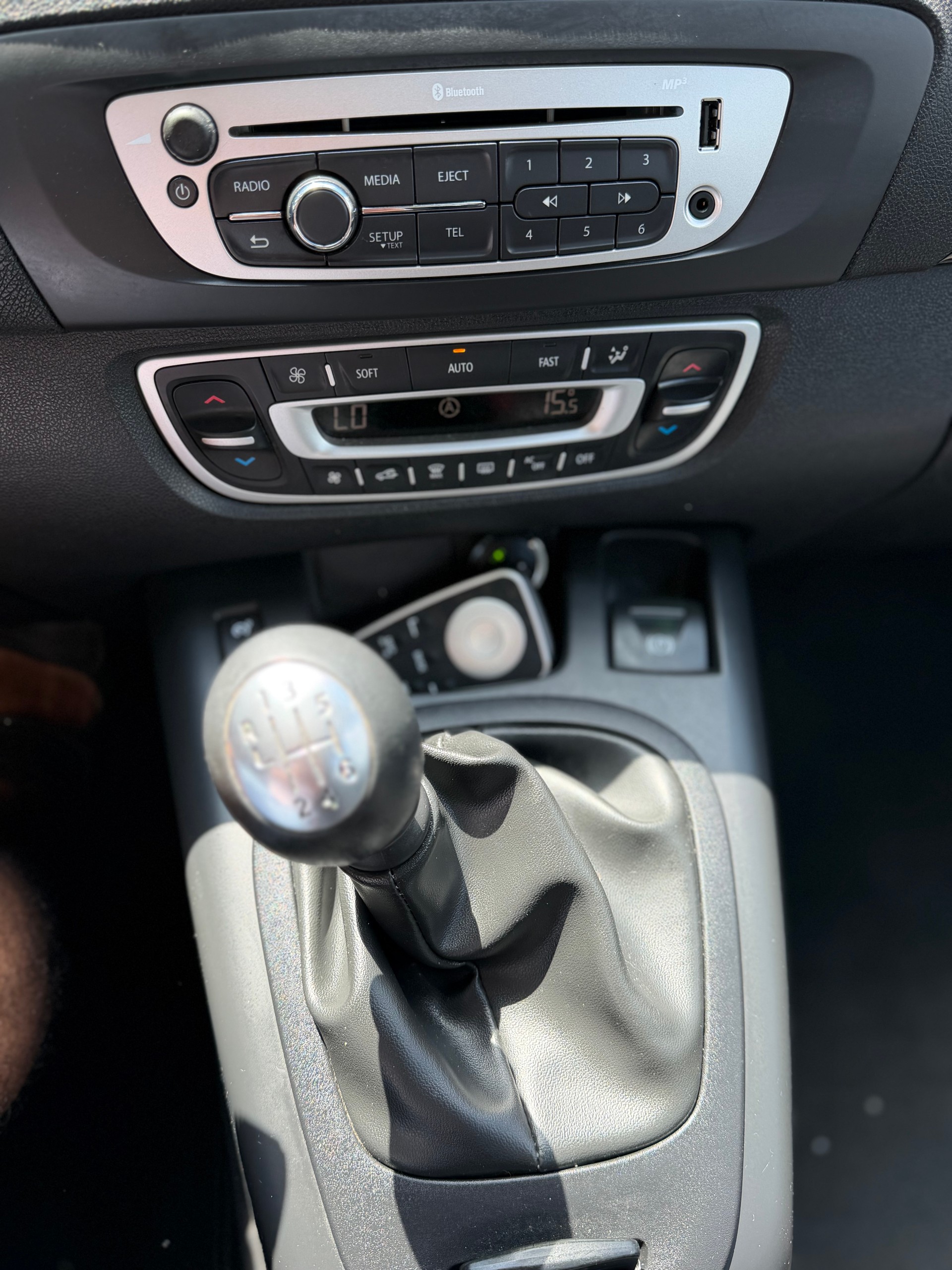 RENAULT Grand Scénic 1.2 16V Turbo Bose Edition-image-17