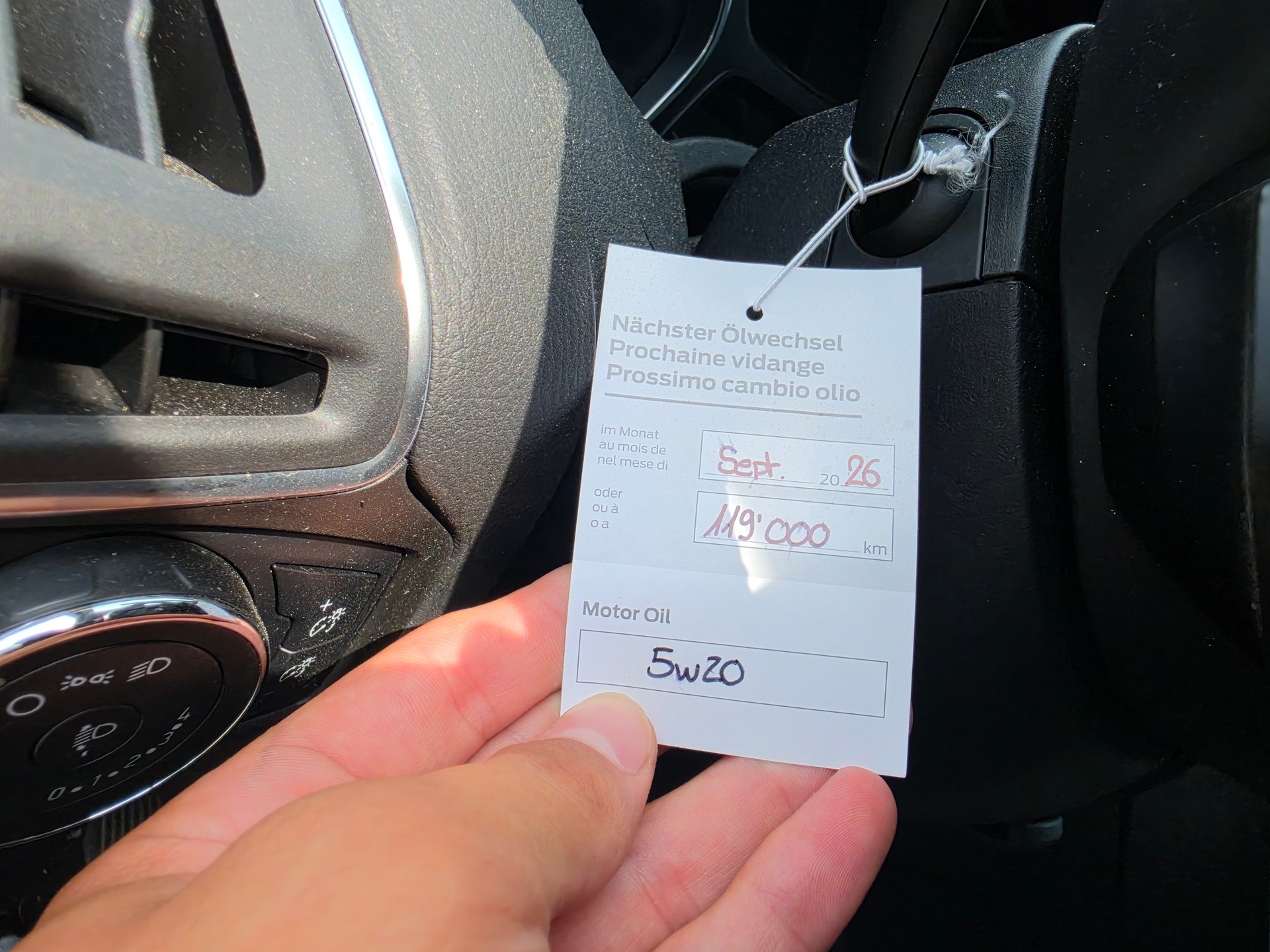 FORD Focus 1.0 SCTi Titanium-image-9