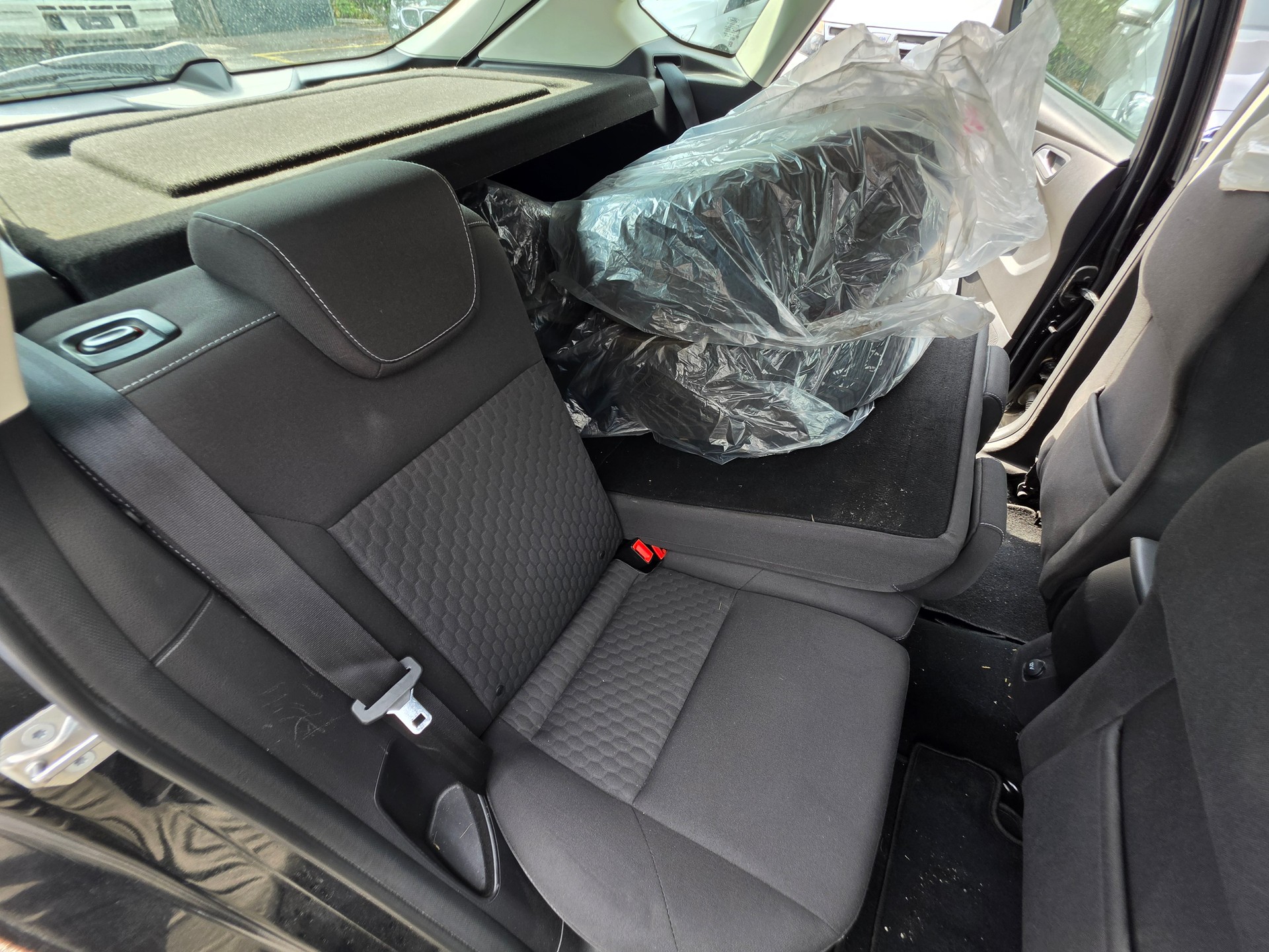 FORD Focus 1.0 SCTi Titanium-image-5