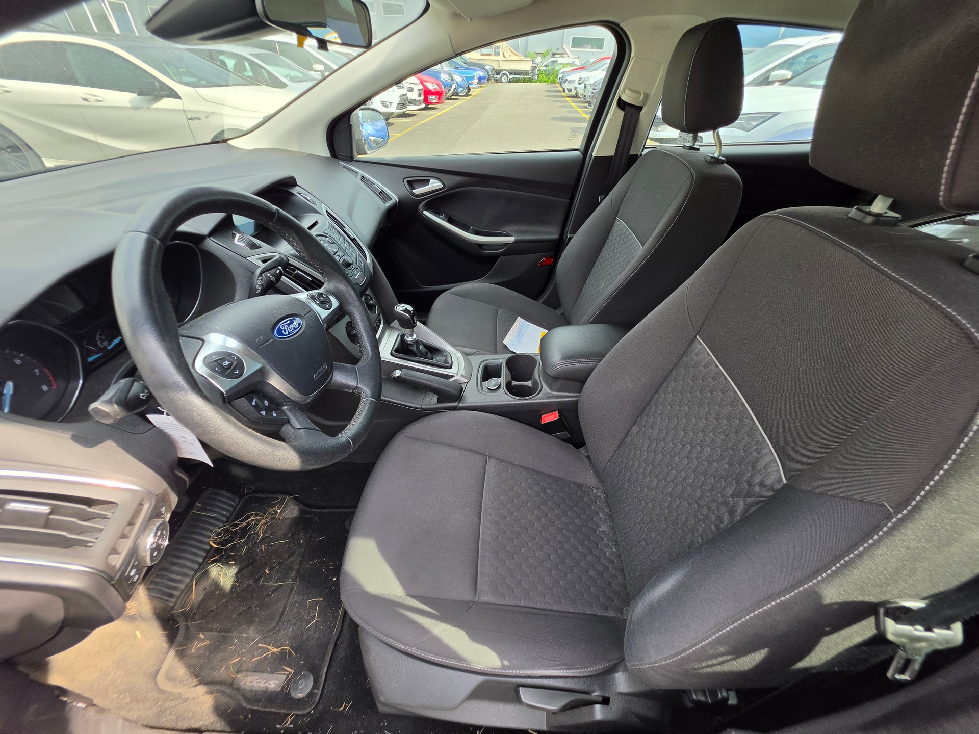 FORD Focus 1.0 SCTi Titanium-image-7