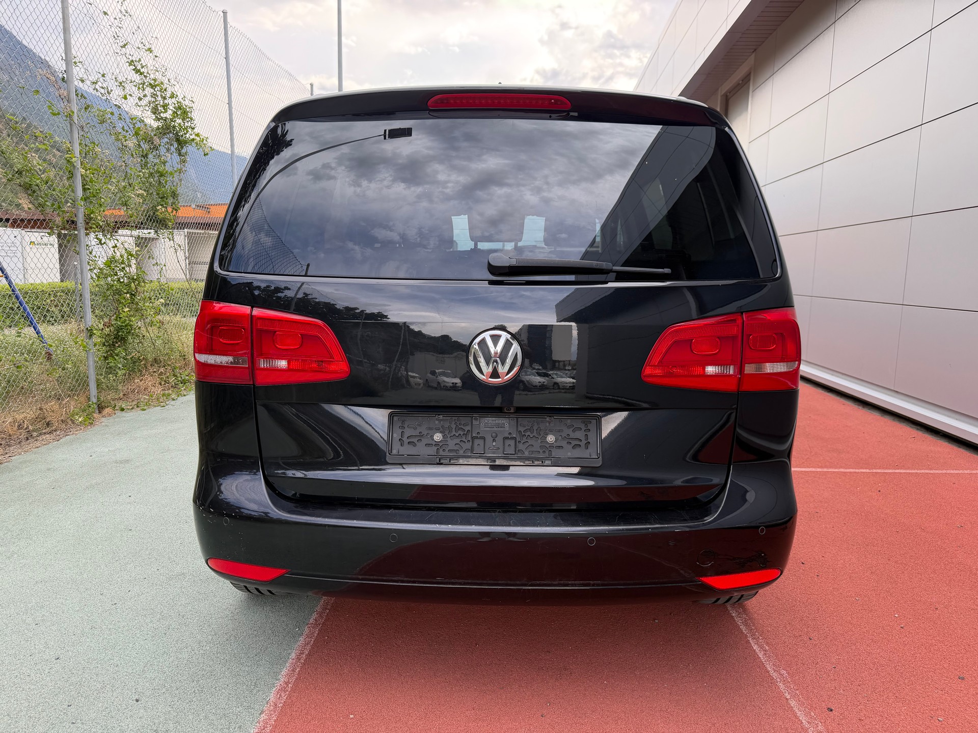 VW Touran 1.4 TSI Trendline-image-5