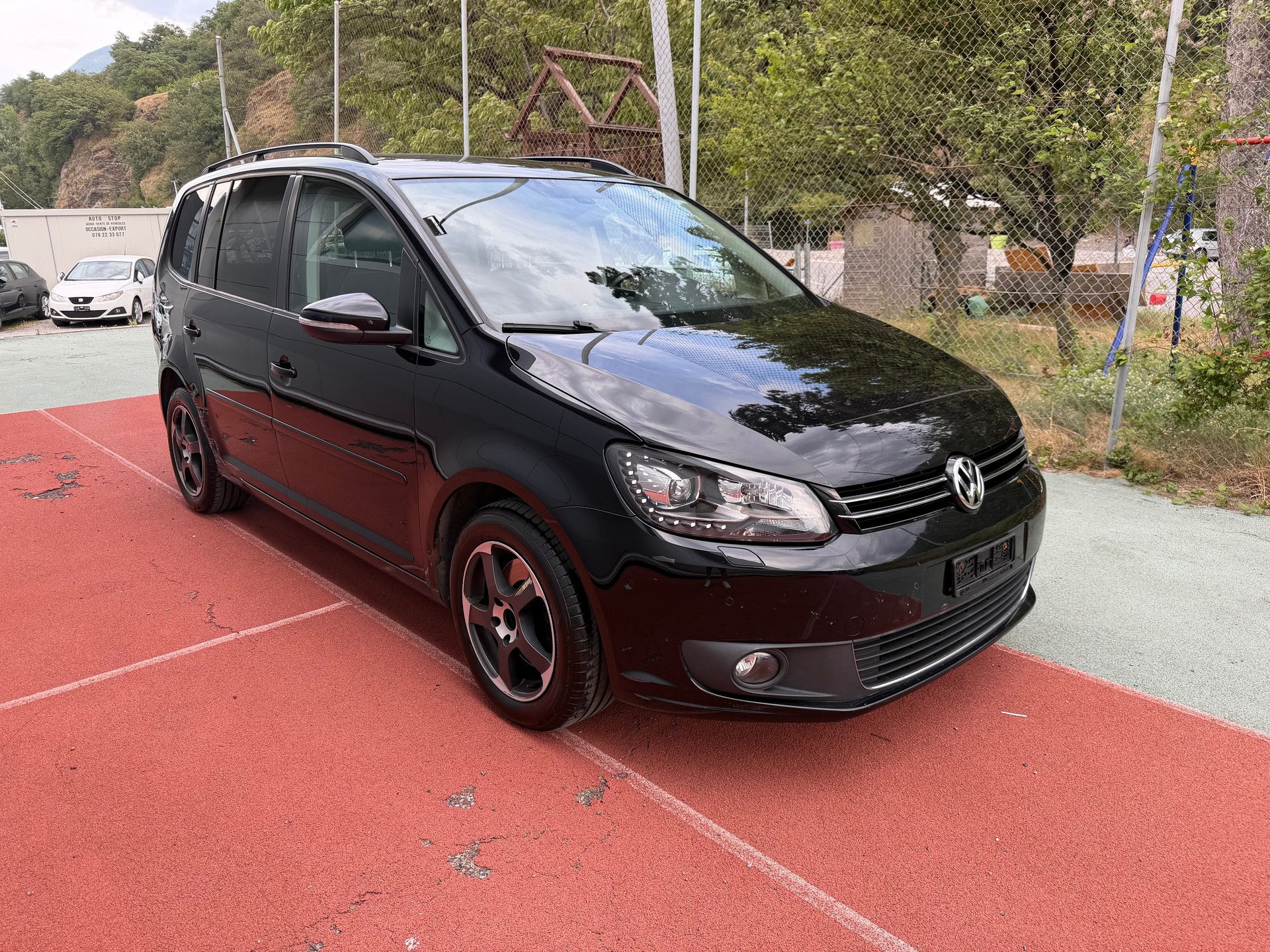 VW Touran 1.4 TSI Trendline-image-1