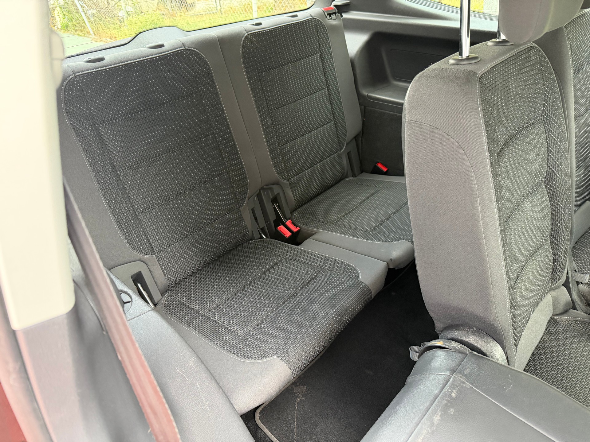 VW Touran 1.4 TSI Trendline-image-11