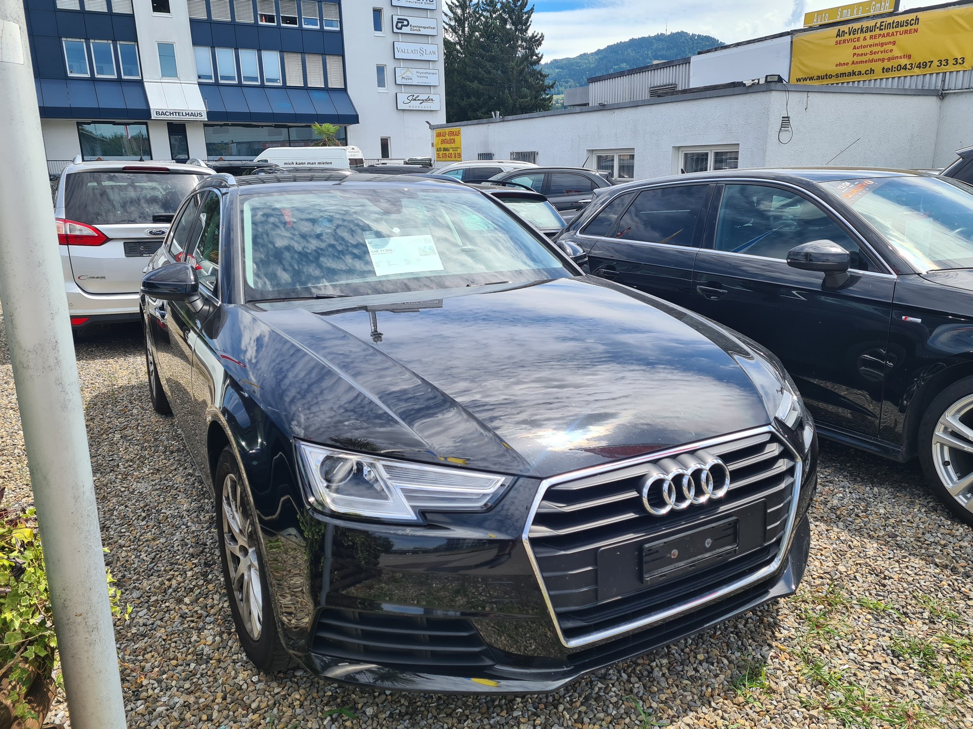 AUDI A4 Avant 2.0 TDI-image-2