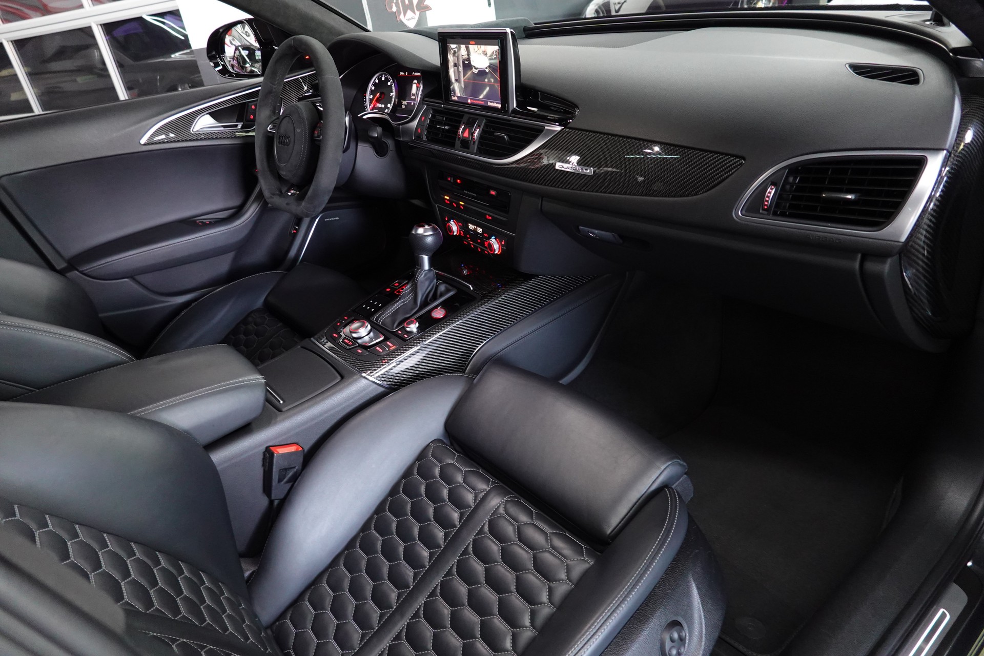AUDI RS6 AVANT 4.0 TFSI V8 QUATTRO TIPTRONIC FULL ON TOP WOHLFÜHL OASE-image-44