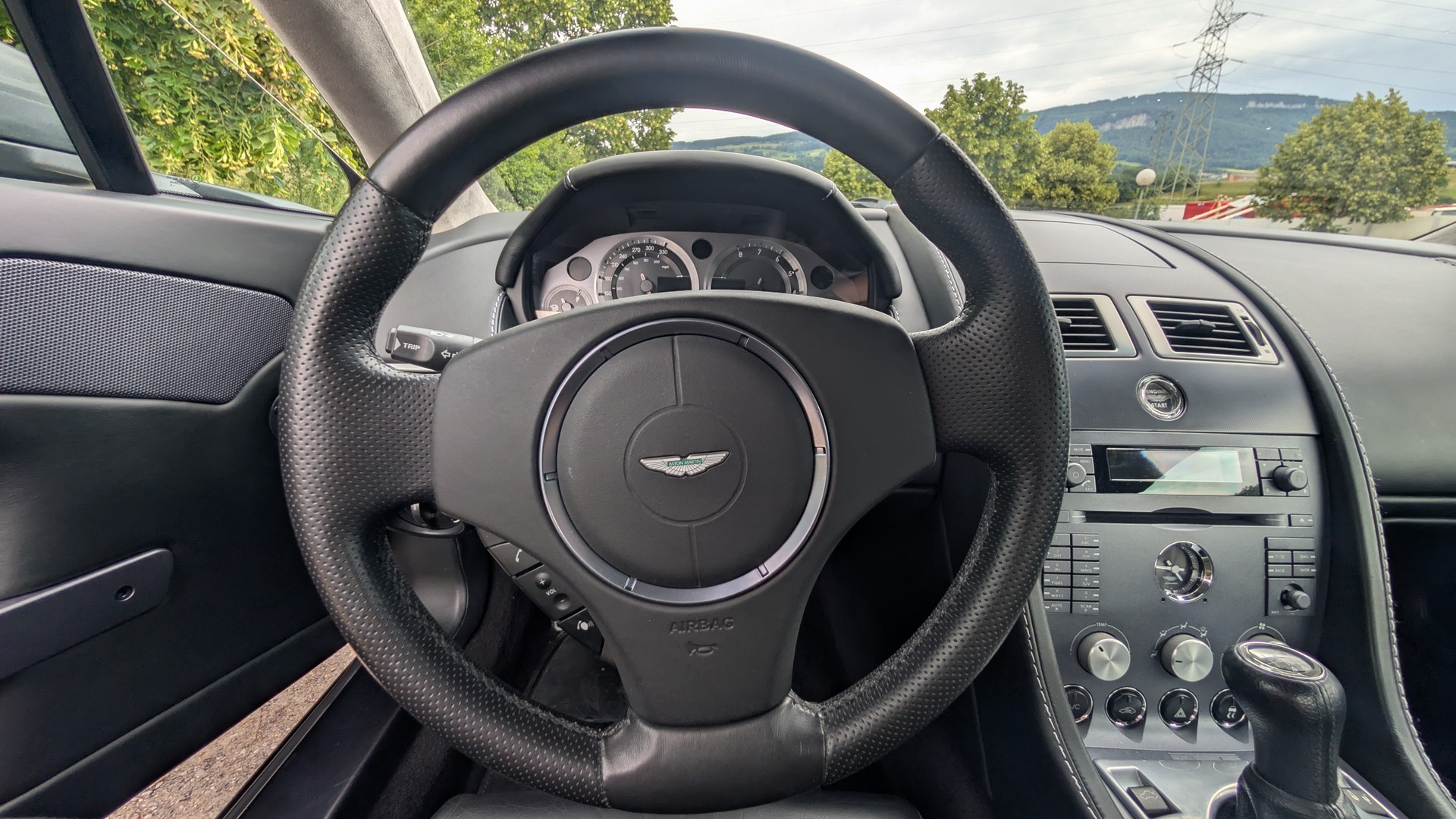 ASTON MARTIN 4.3-image-8