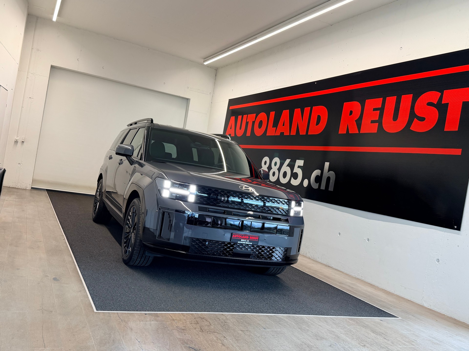 HYUNDAI Santa Fe 1.6 T-GDi PHEV Calligraphy 4WD Automatic-image-0