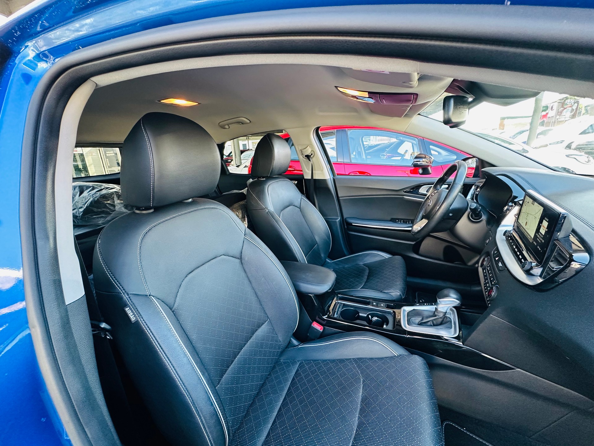 KIA Xceed 1.6 GDi Plug-in Hybrid Style DCT-image-12