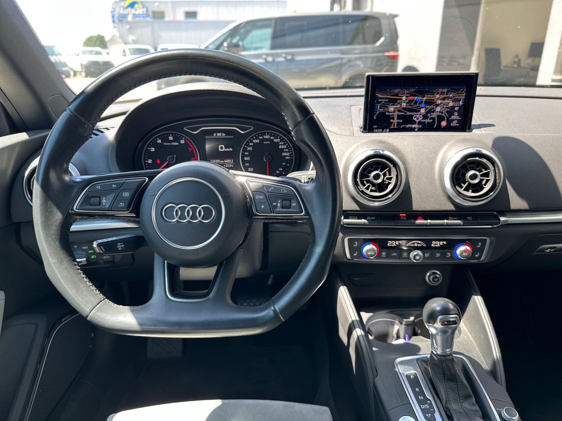 AUDI A3 Cabriolet 2.0 TFSI quattro S-tronic-image-7