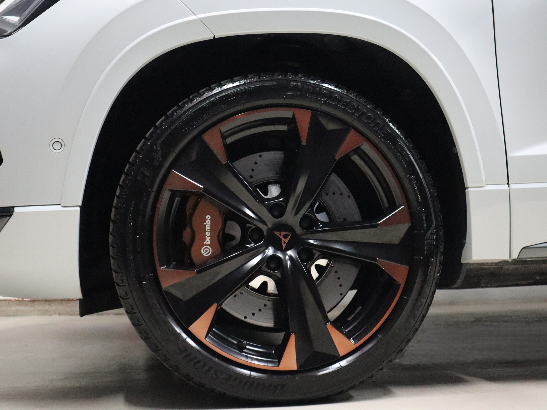 CUPRA Ateca 2.0TSI VZ 4Drive DSG - Limited Edition - Panorama - Navi - AKRAPOVIC - Beats - BREMBO - 360° Kamera - AHK - 300 PS-image-8