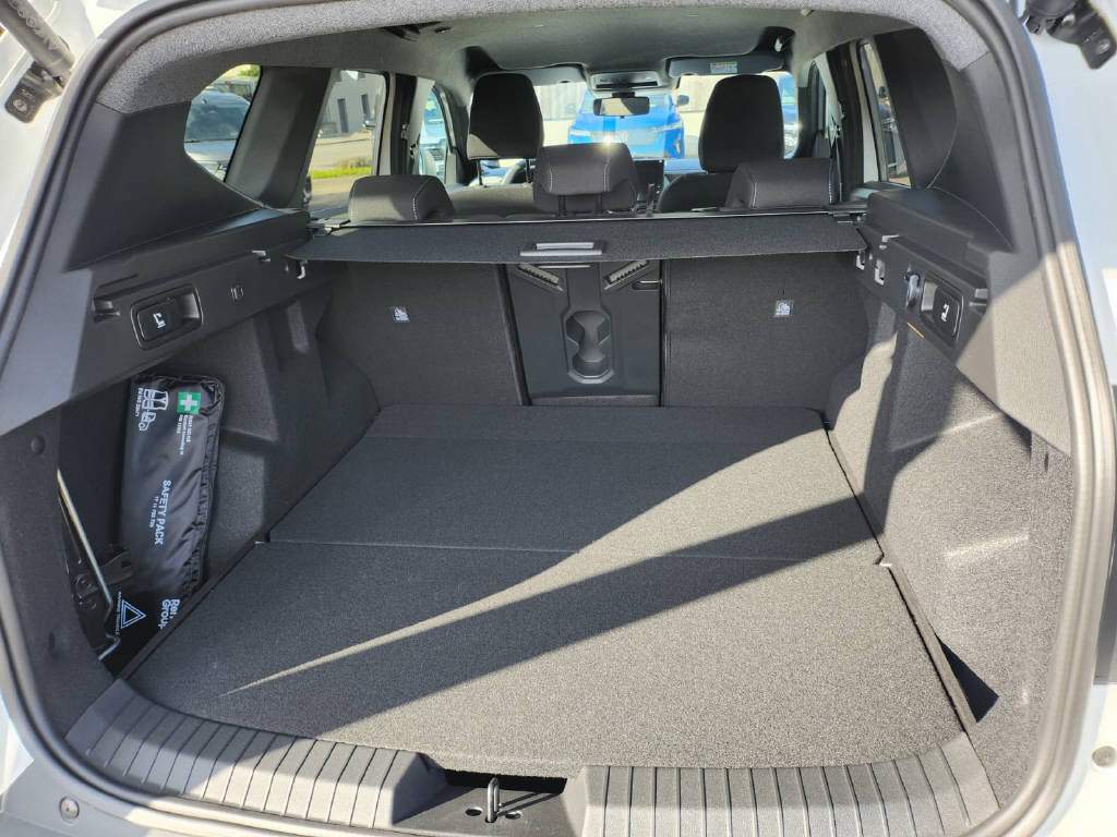 DACIA BIGSTER journey hybrid 155-image-5