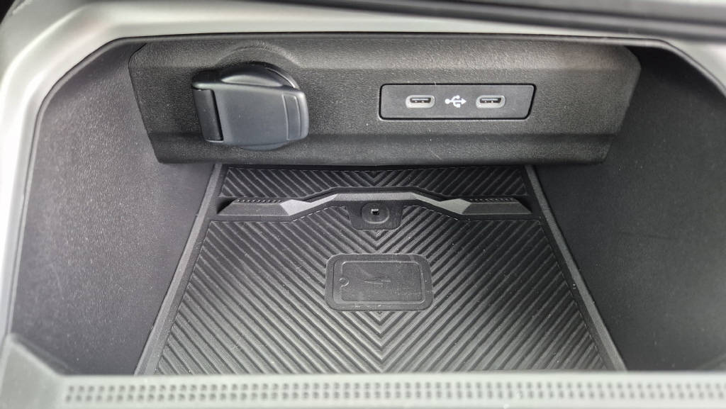 DACIA BIGSTER journey hybrid 155-image-19