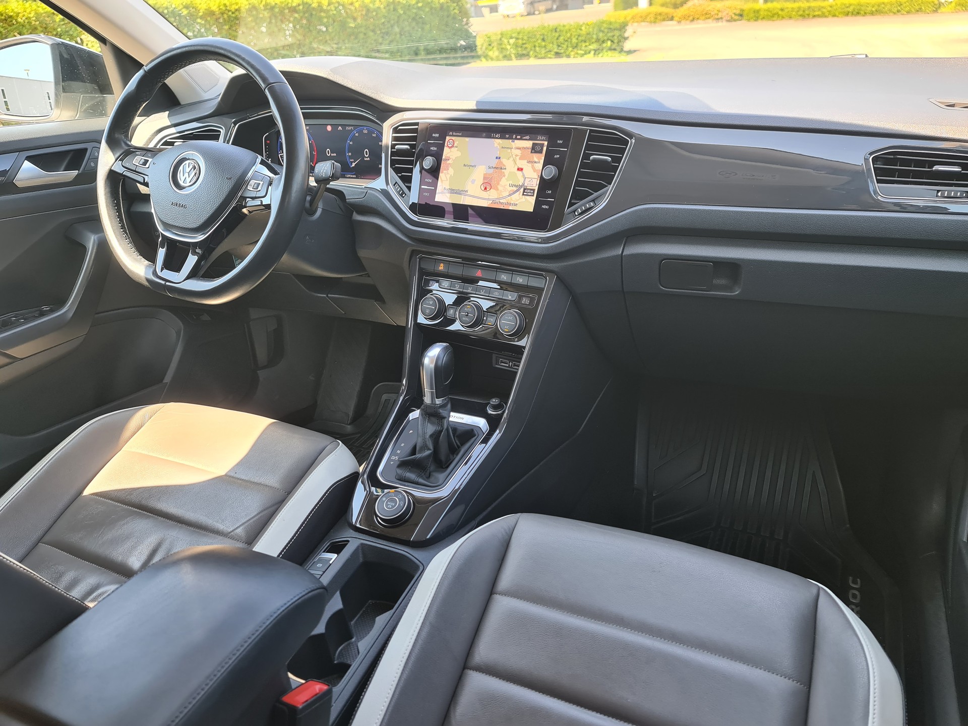 VW T-Roc 2.0 TSI Sport DSG 4Motion-image-5
