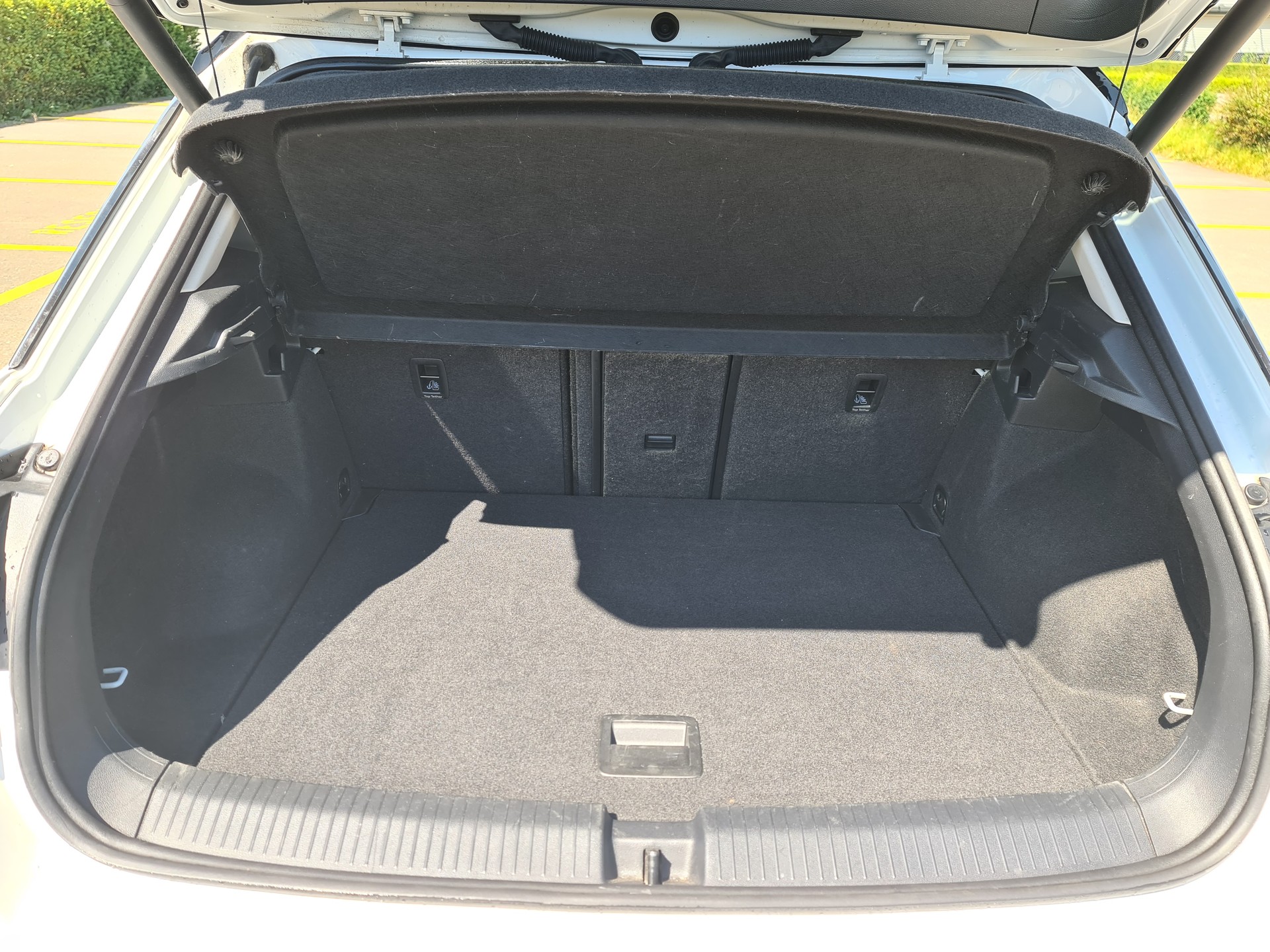 VW T-Roc 2.0 TSI Sport DSG 4Motion-image-14