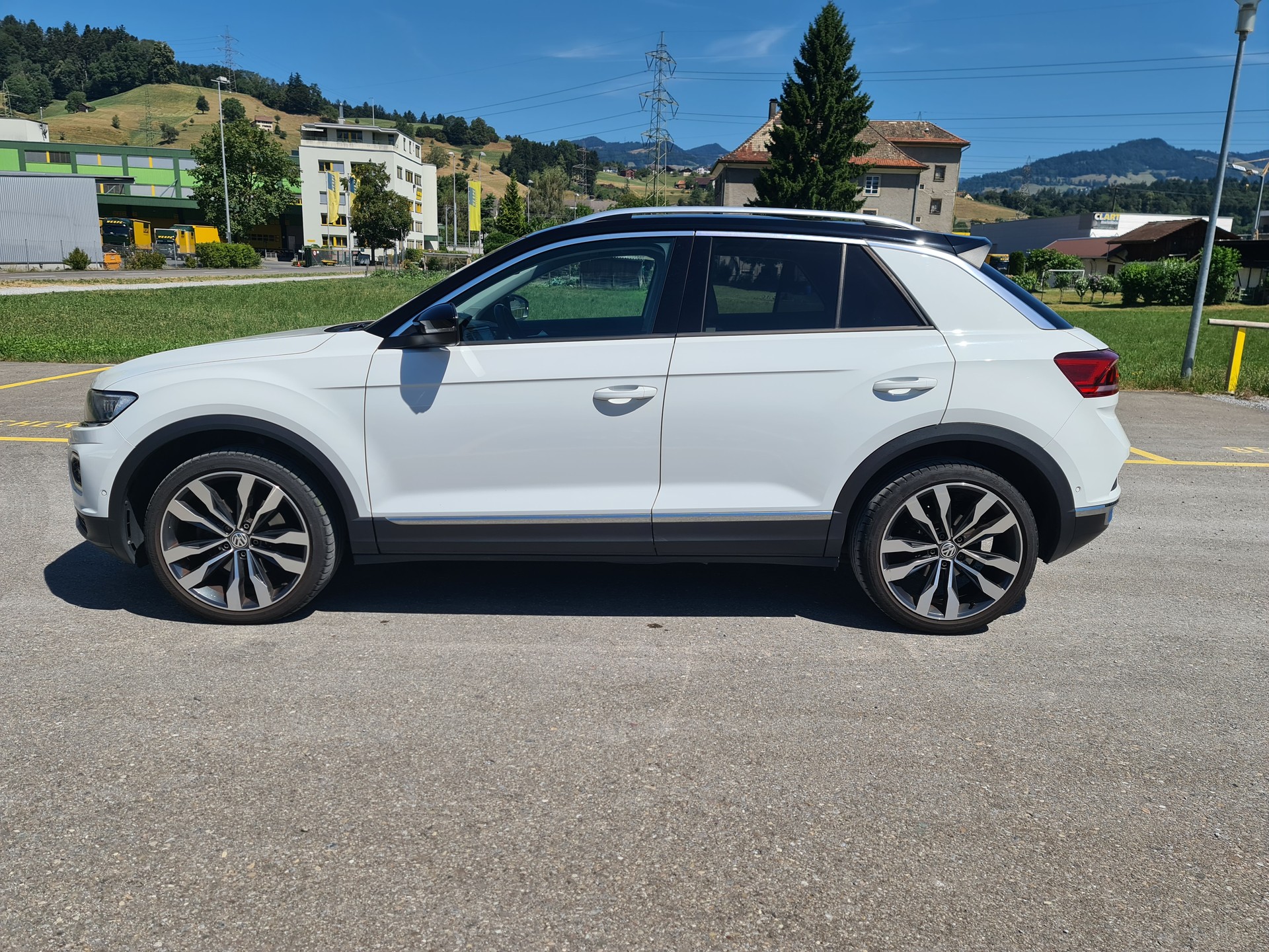 VW T-Roc 2.0 TSI Sport DSG 4Motion-image-4