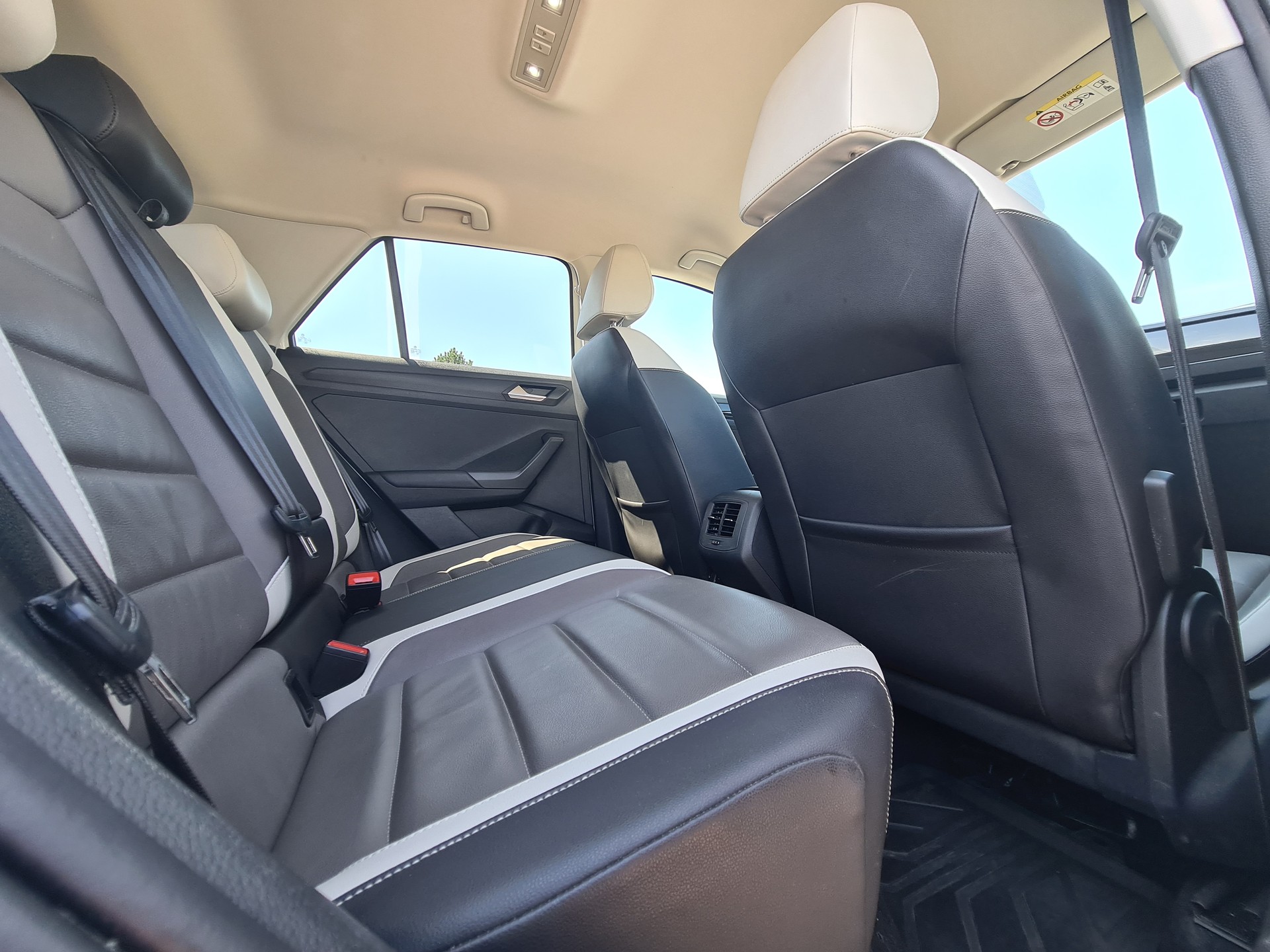 VW T-Roc 2.0 TSI Sport DSG 4Motion-image-9