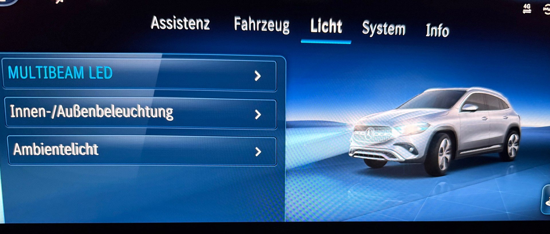 MERCEDES-BENZ GLA 200 AMG Line Night Star 7G-DCT-image-12