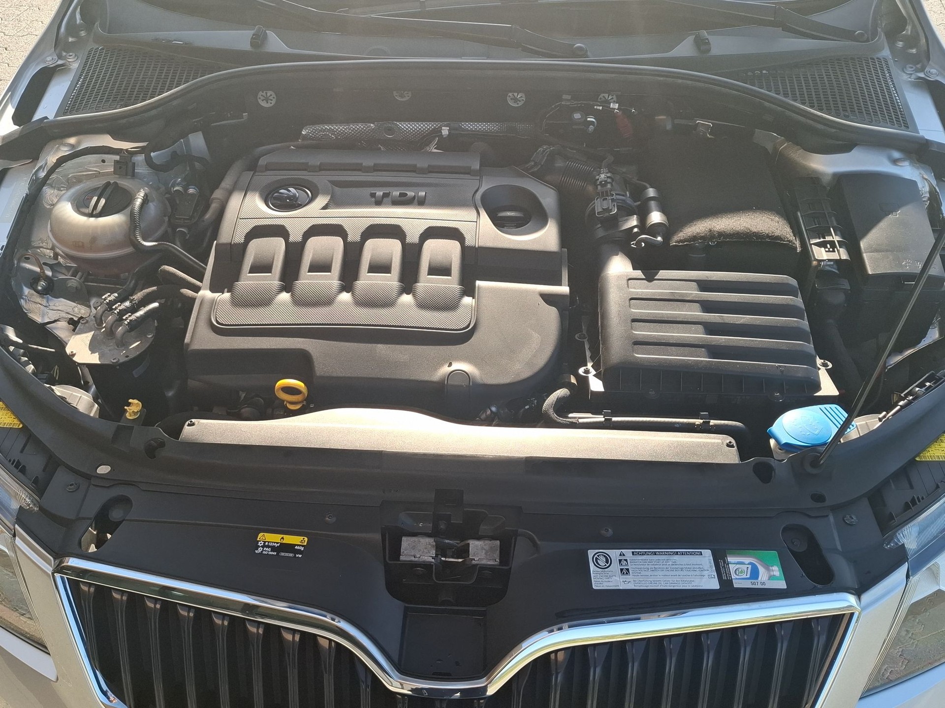 SKODA Octavia Combi 1.6 TDI Ambition DSG-image-13