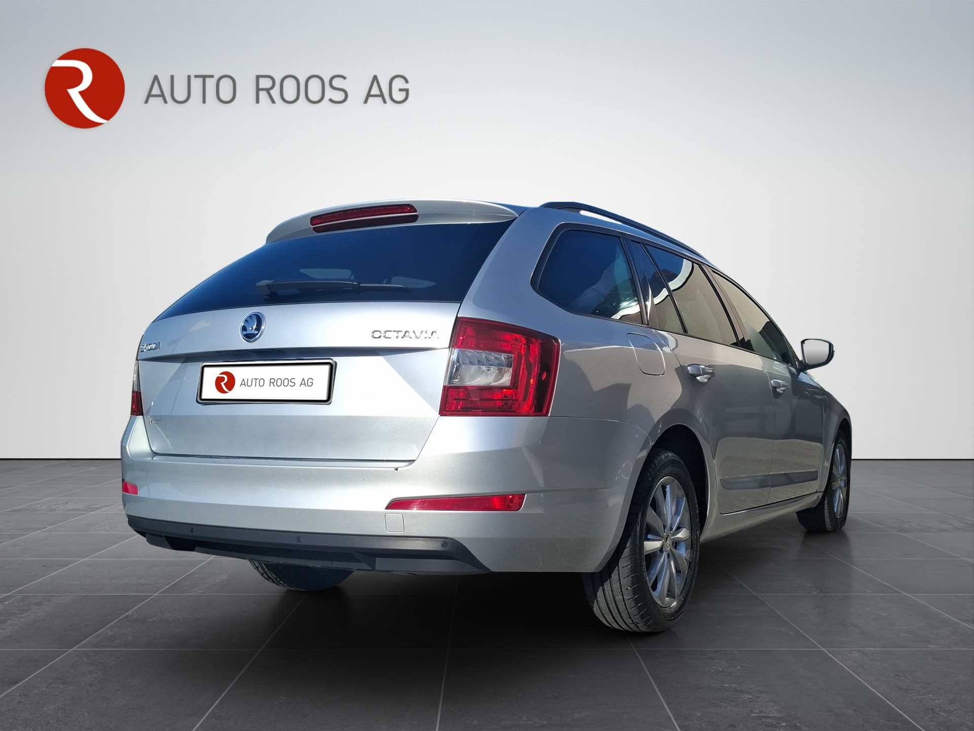 SKODA Octavia Combi 1.6 TDI Ambition DSG-image-5