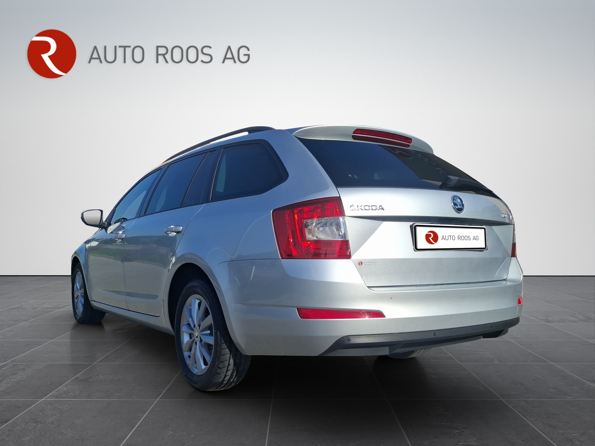 SKODA Octavia Combi 1.6 TDI Ambition DSG-image-3