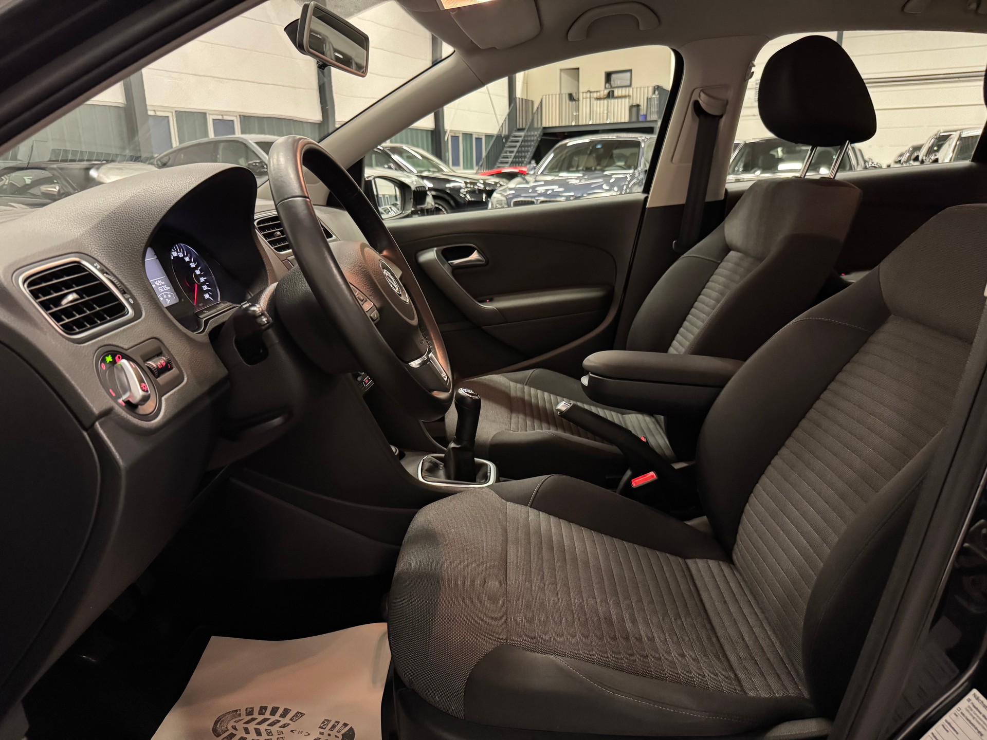 VW Polo 1.4 16V Comfortline-image-17