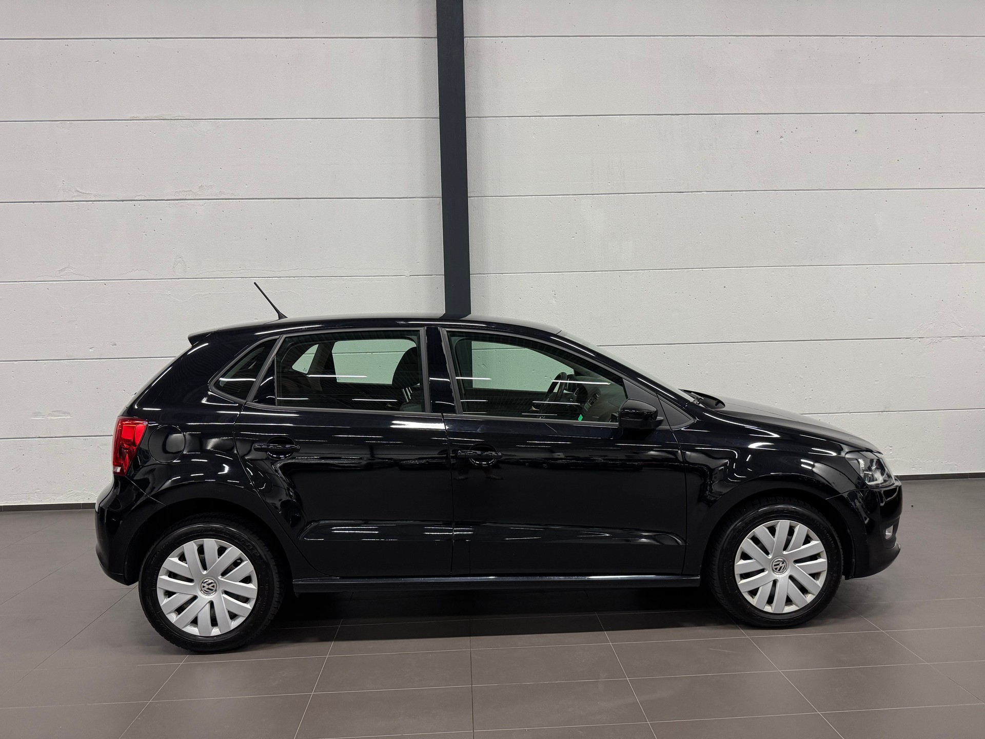VW Polo 1.4 16V Comfortline-image-8
