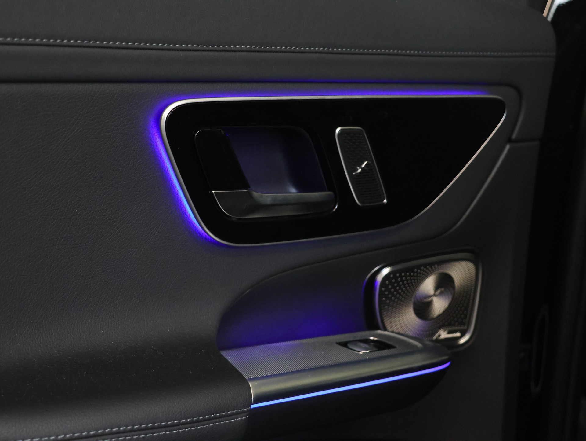 MERCEDES-BENZ GLC 400 e 4Matic 9G-Tronic *Panoramadach* *Burmester* *360 Kamera*-image-24