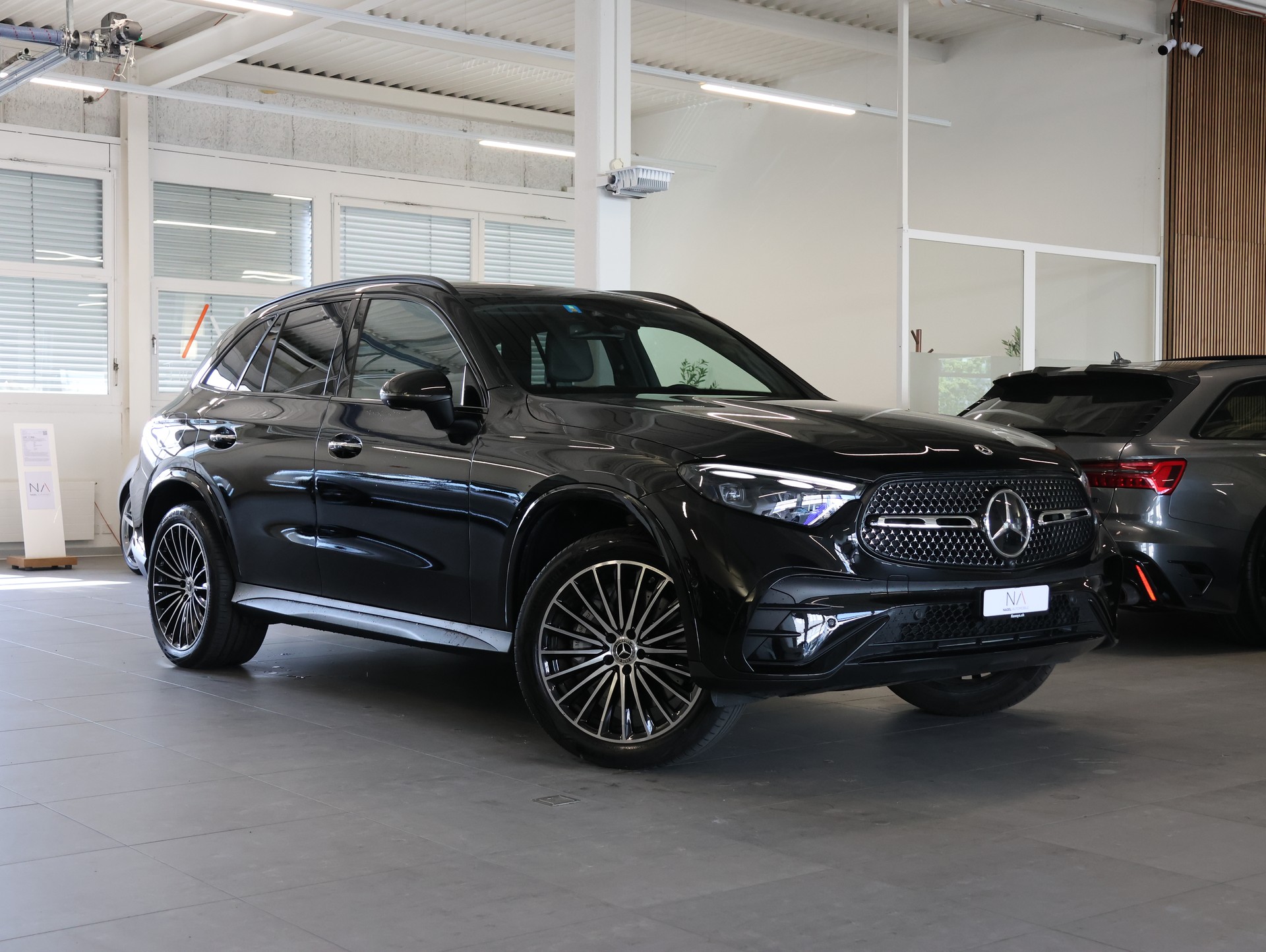MERCEDES-BENZ GLC 400 e 4Matic 9G-Tronic *Panoramadach* *Burmester* *360 Kamera*