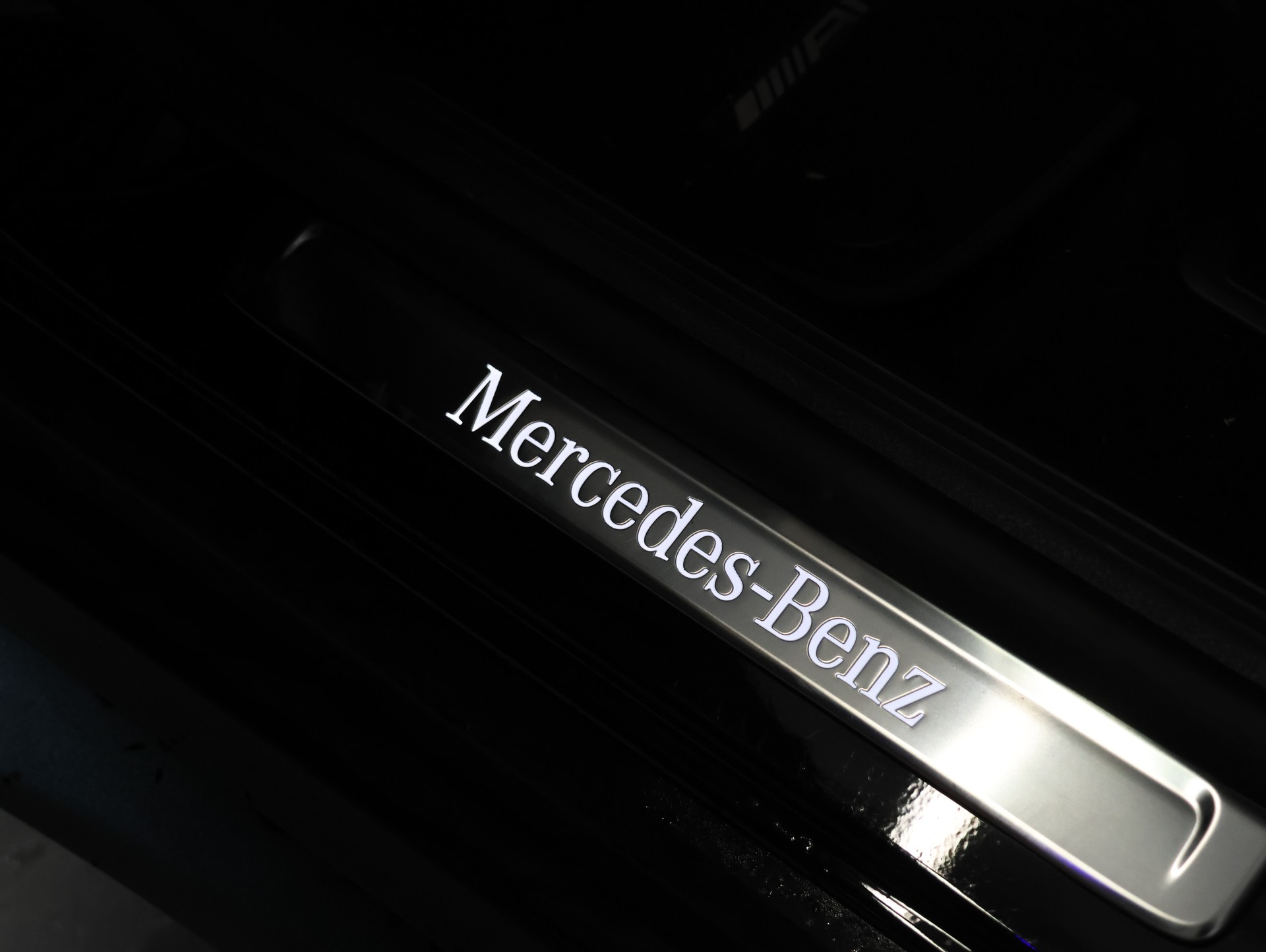 MERCEDES-BENZ GLC 400 e 4Matic 9G-Tronic *Panoramadach* *Burmester* *360 Kamera*-image-9