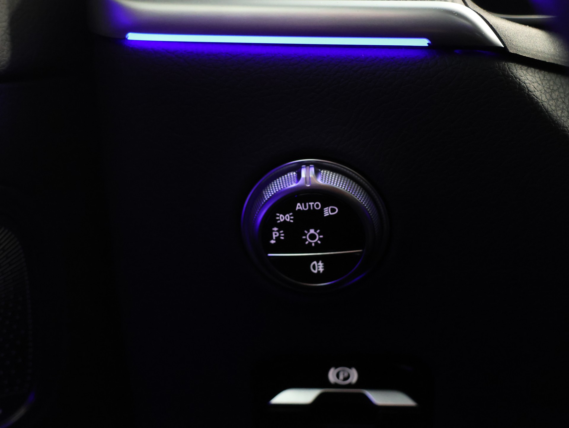 MERCEDES-BENZ GLC 400 e 4Matic 9G-Tronic *Panoramadach* *Burmester* *360 Kamera*-image-21
