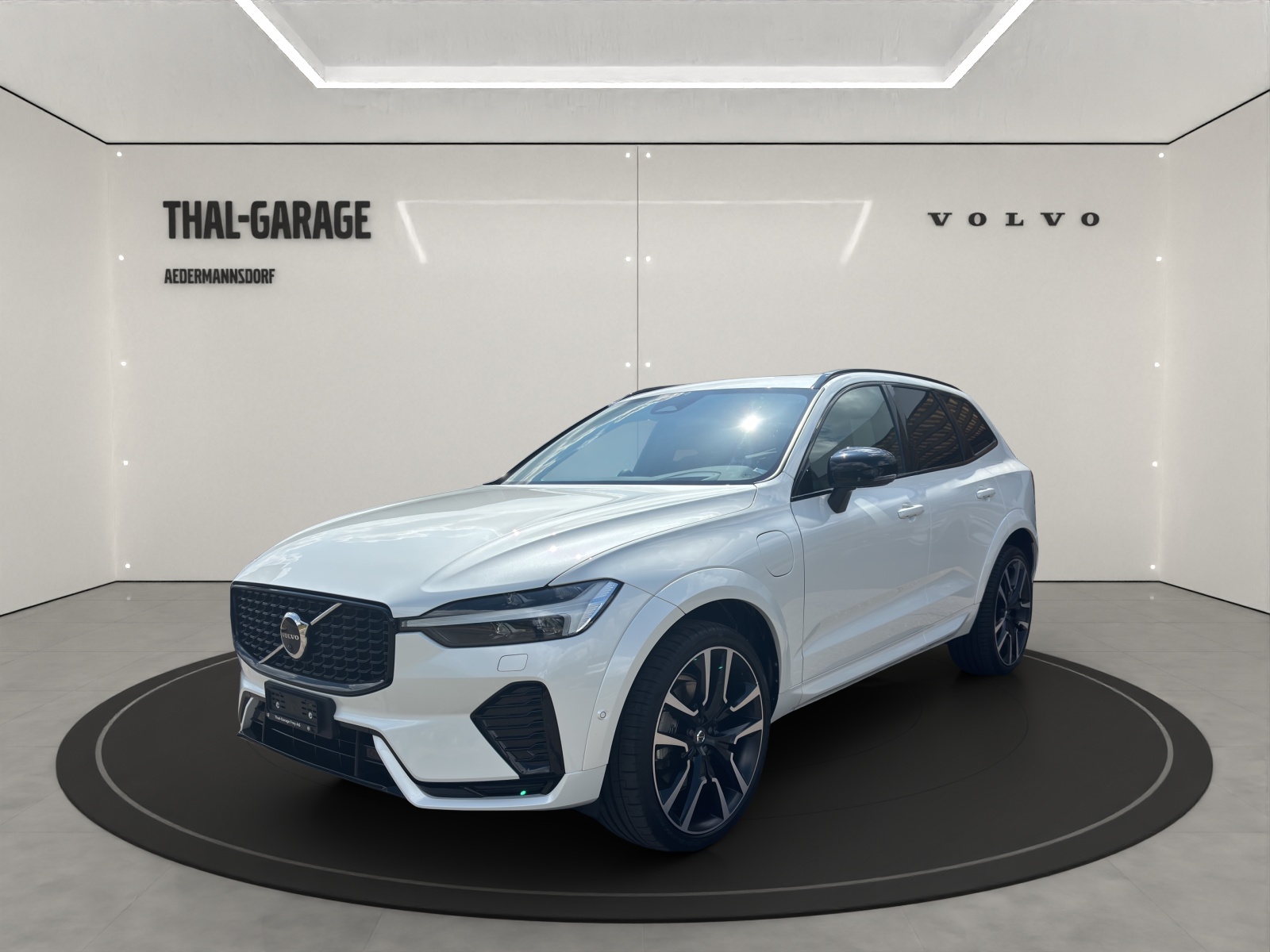 VOLVO XC60 2.0 T6 TE Ultimate Dark eAWD-image-0