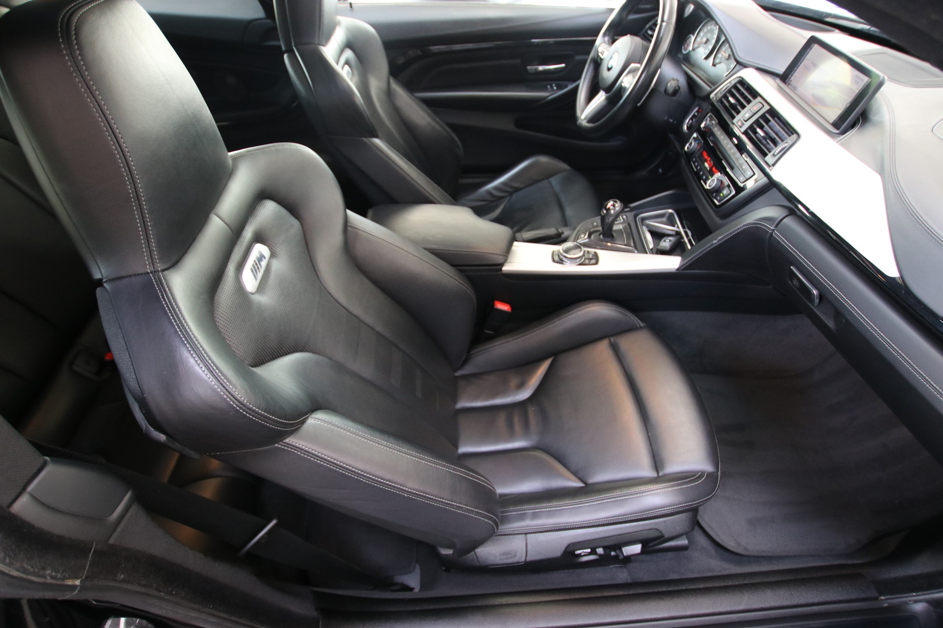BMW M4 Coupé DKG-image-12