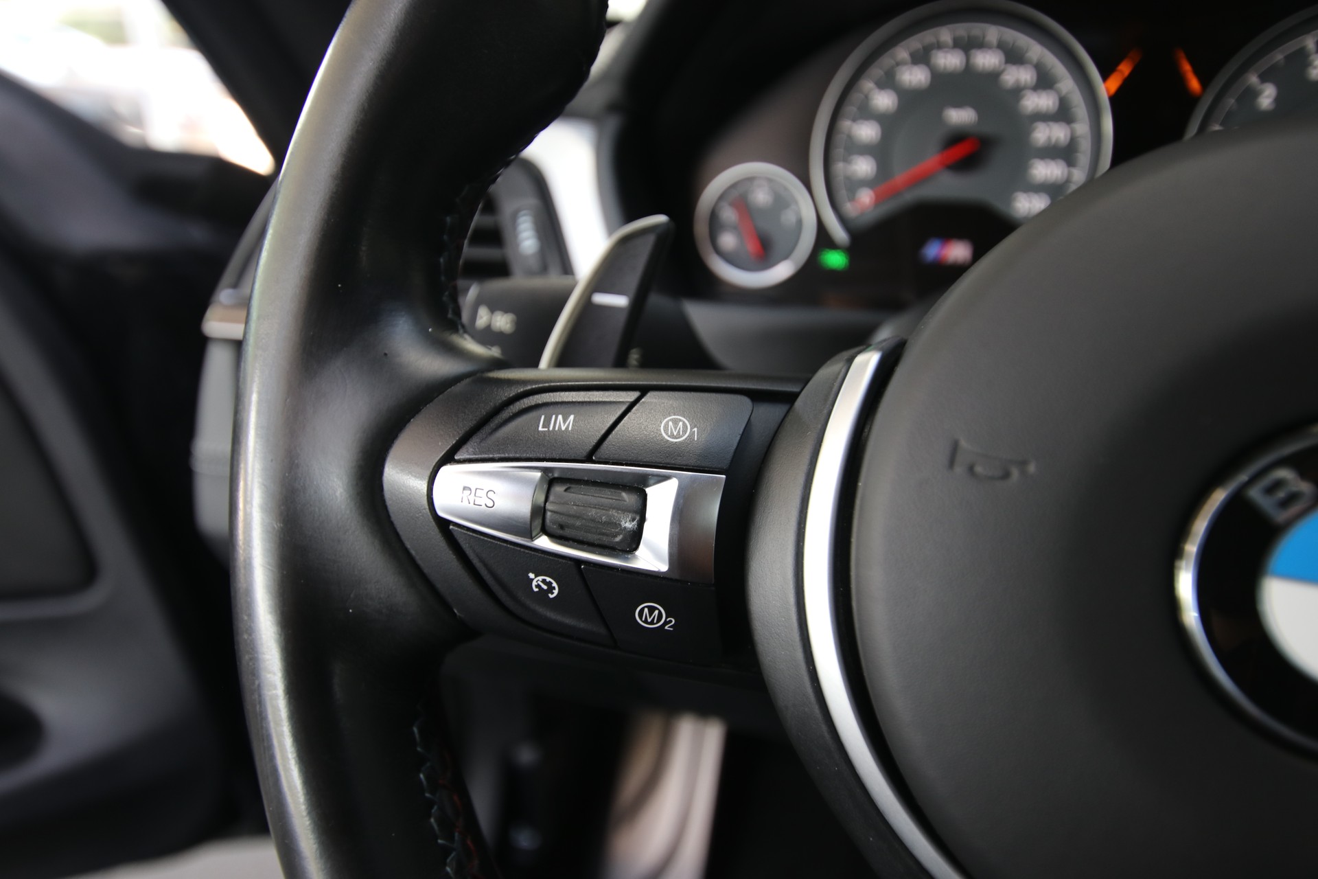 BMW M4 Coupé DKG-image-24