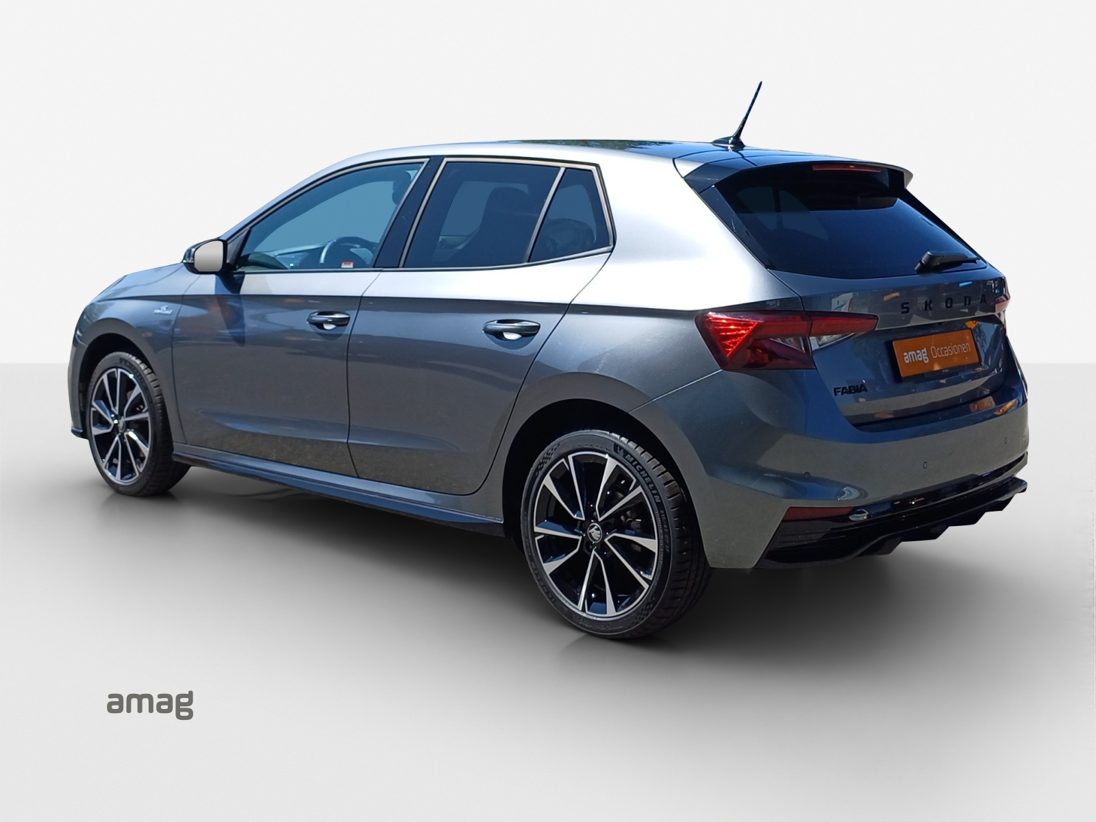 SKODA Fabia 1.5 TSI Monte Carlo DSG-image-2