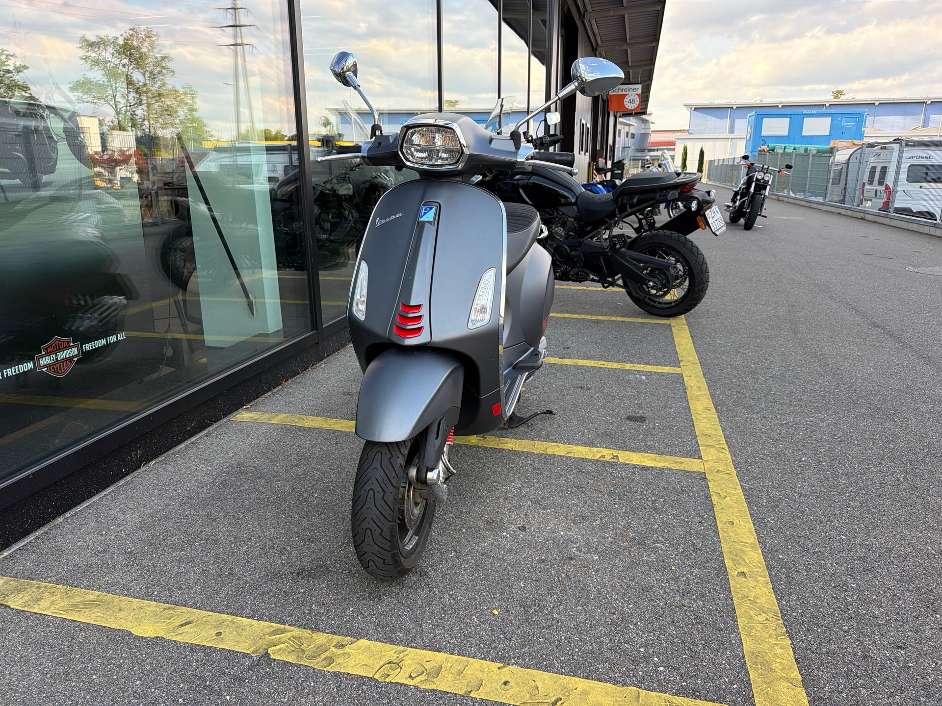PIAGGIO Vespa 125 Sprint Sport ABS-showroom-element-2