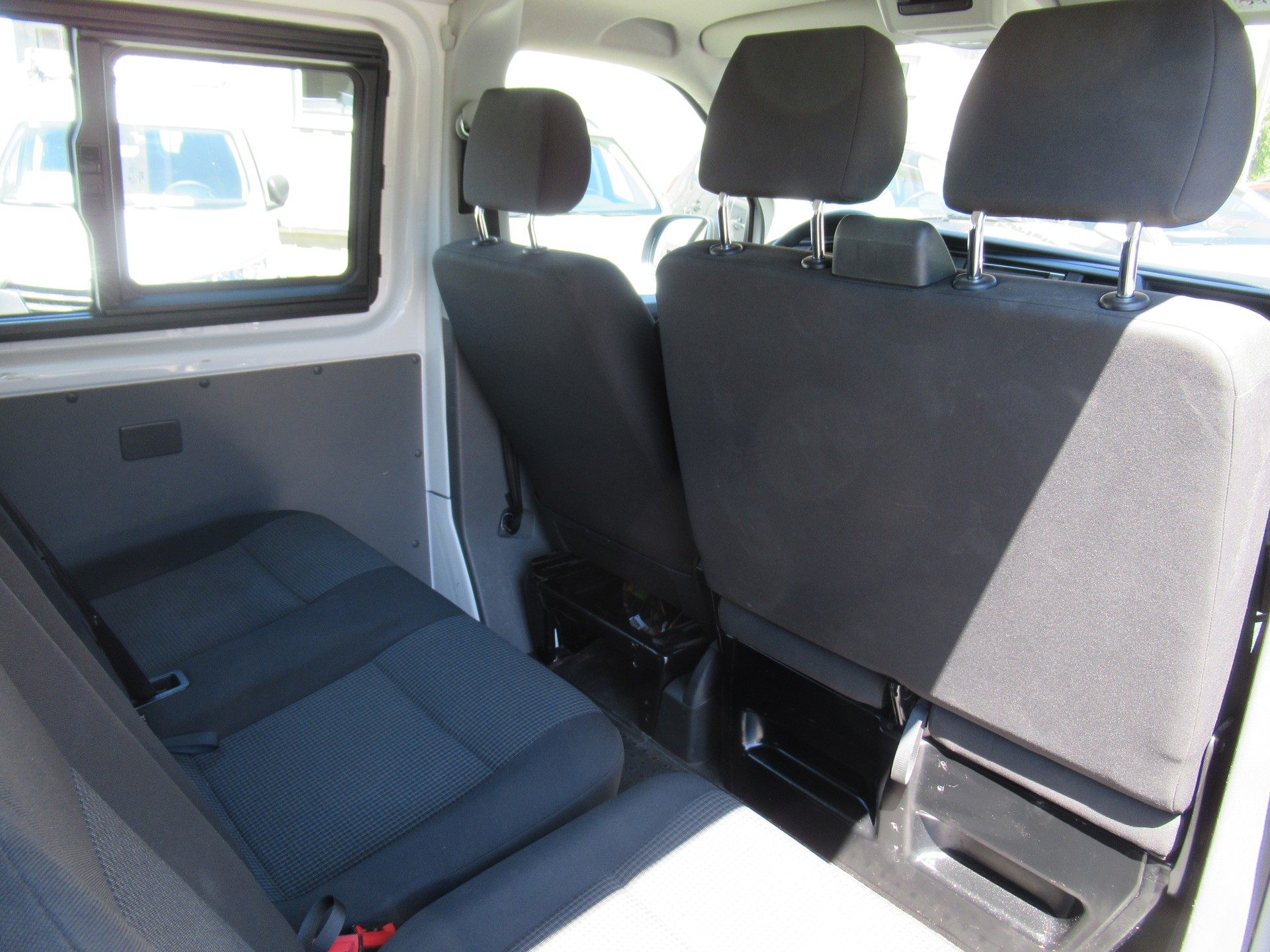 VW T6.1 2.0 TDI-image-8