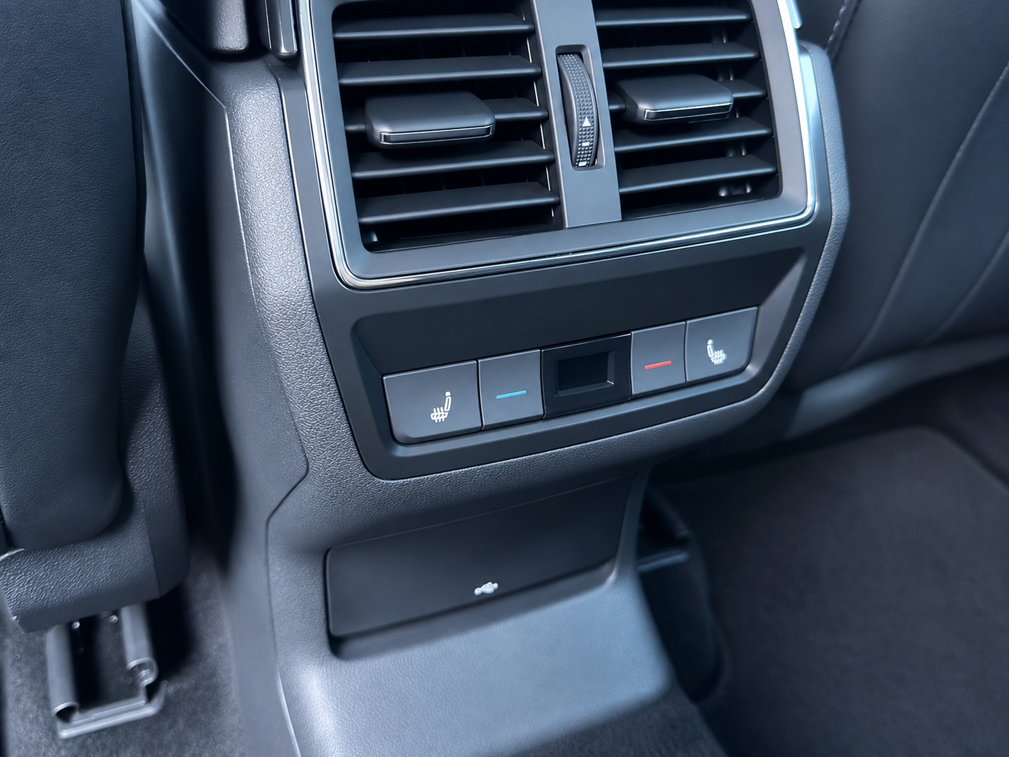 SKODA Kodiaq 2.0 TDI CR Style 4x4 DSG-image-19