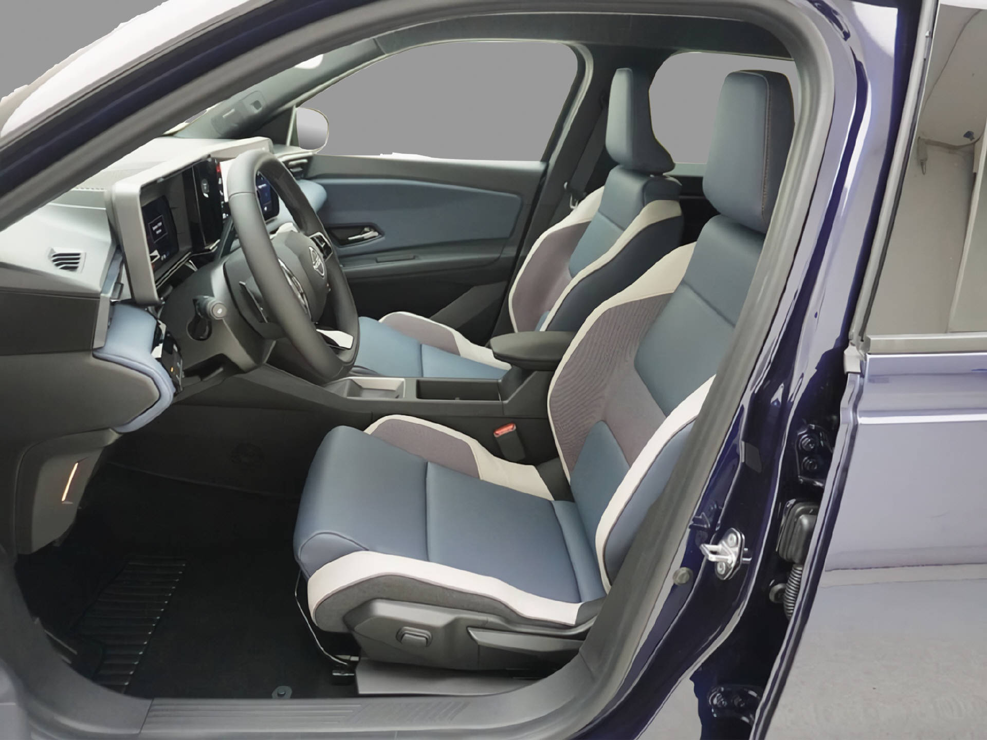 NISSAN Micra Evolve-showroom-element-3