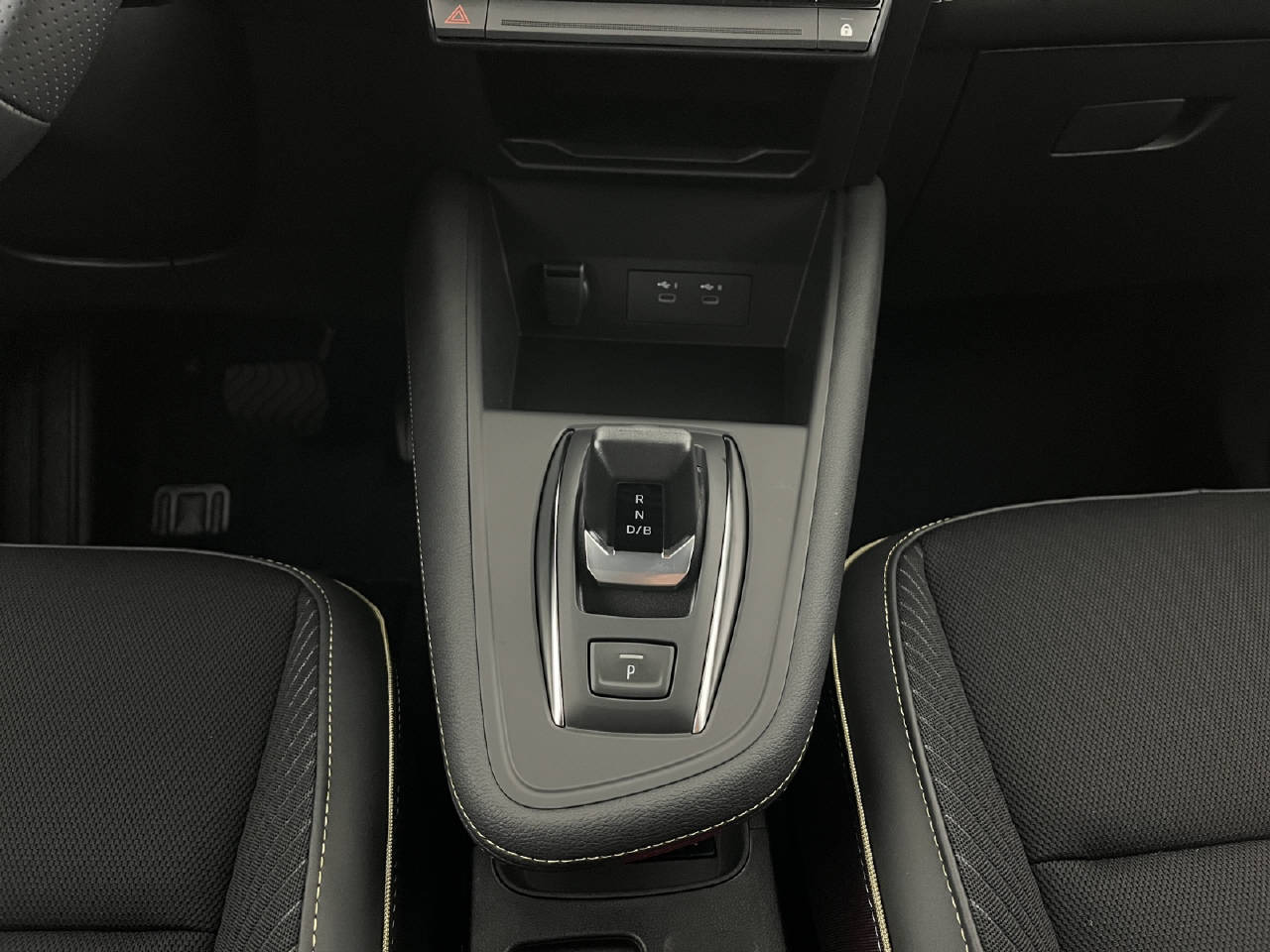 RENAULT Symbioz 1.8 E-Tech iconic-image-13