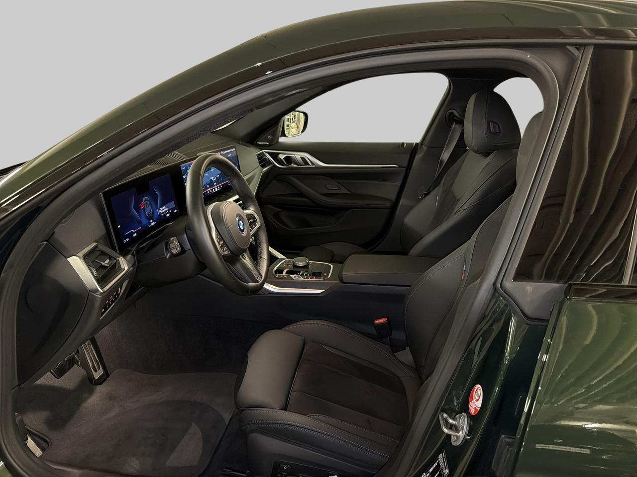 BMW i4 eDrive40 M Sport-image-13