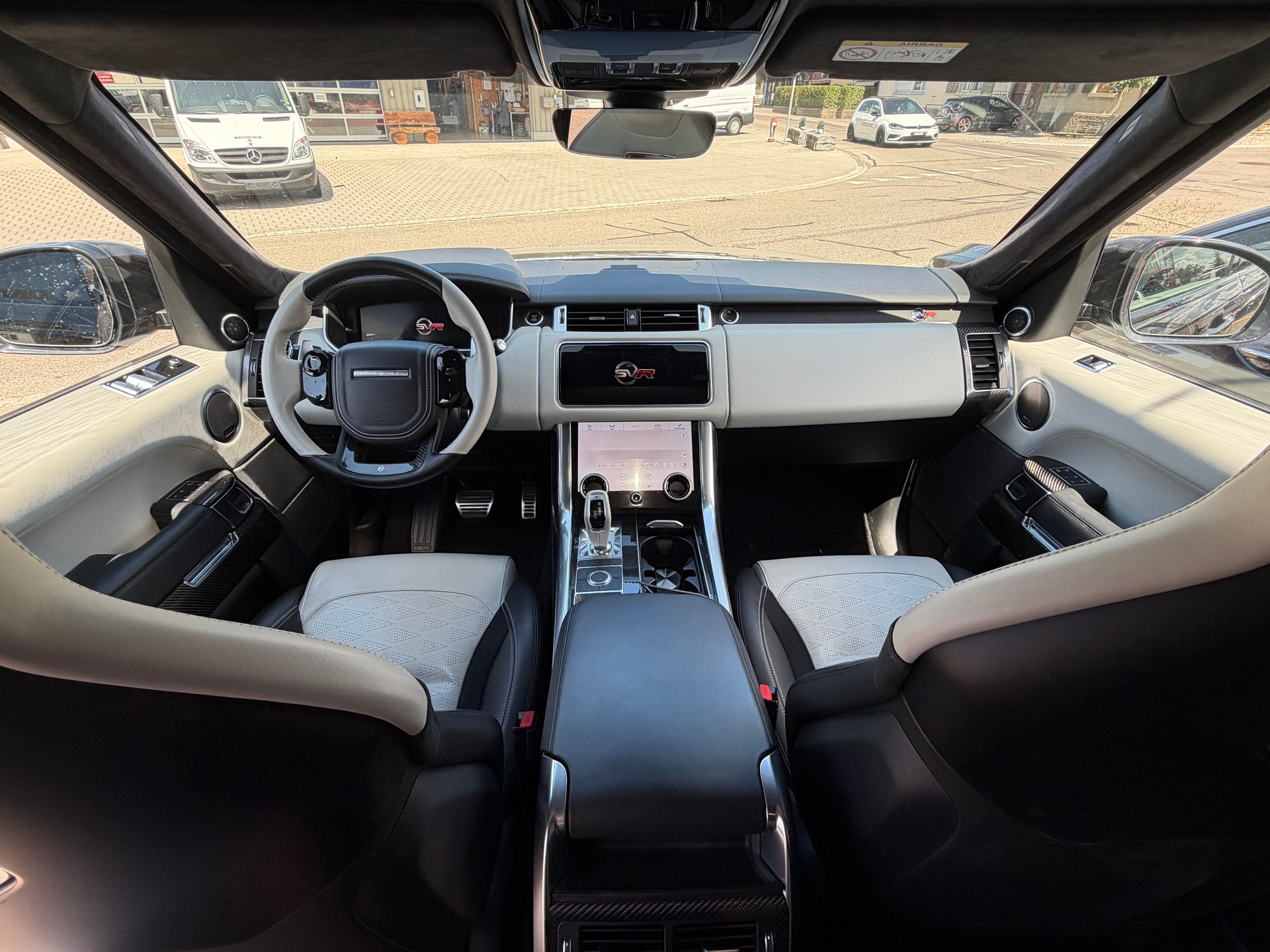 LAND ROVER Range Rover Sport 5.0 V8 S/C SVR Automatic-image-3
