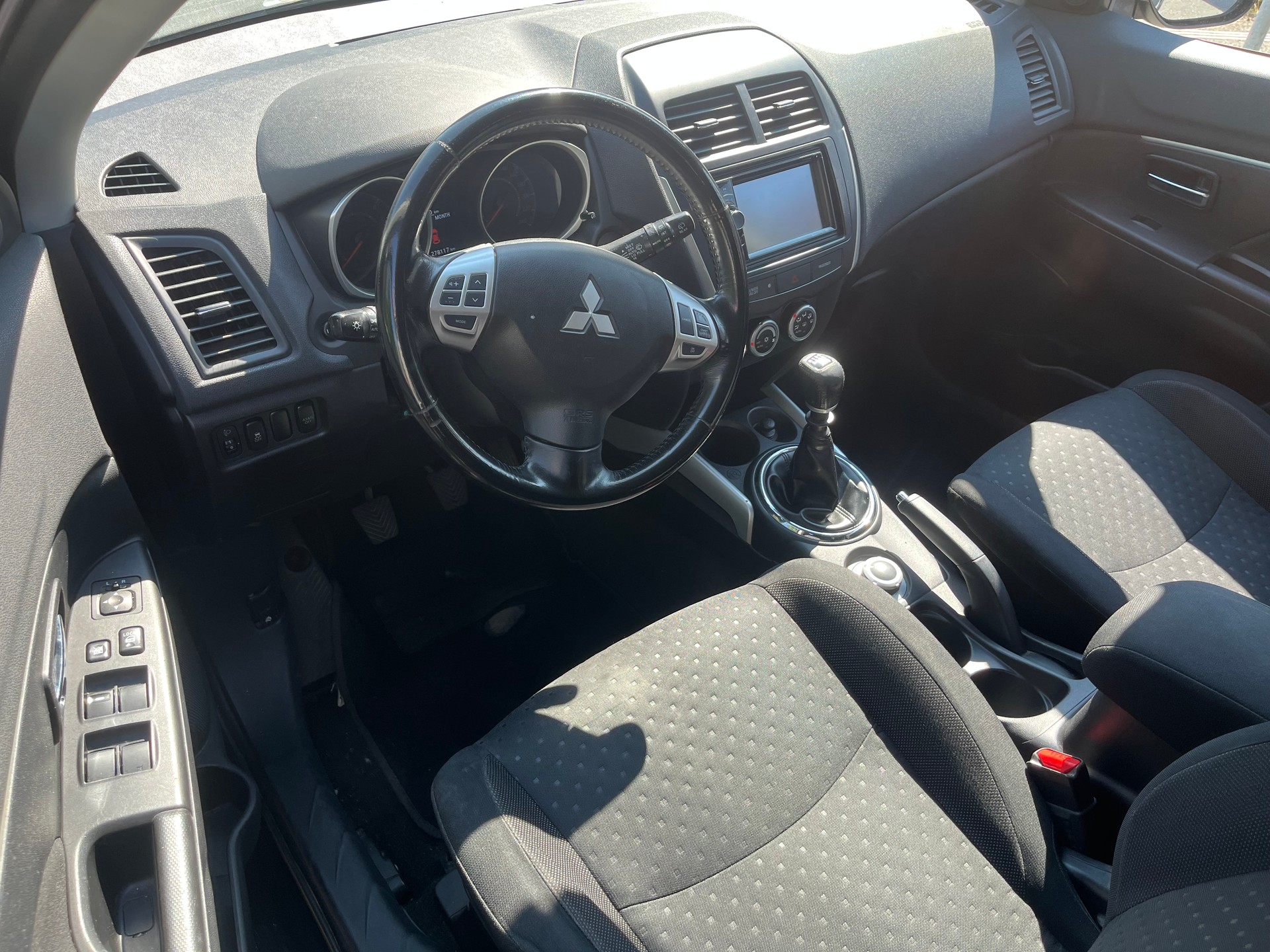 MITSUBISHI ASX 1.8 DID Intense 4WD-image-7