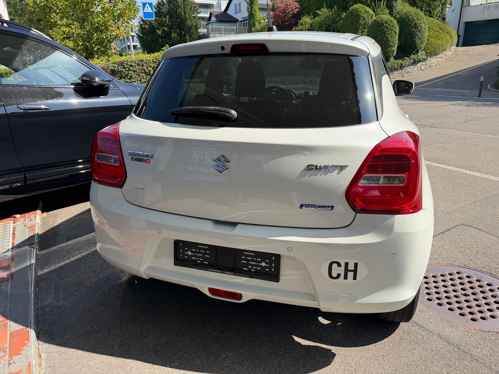 SUZUKI 1.2 Generation Top Hybrid-image-3