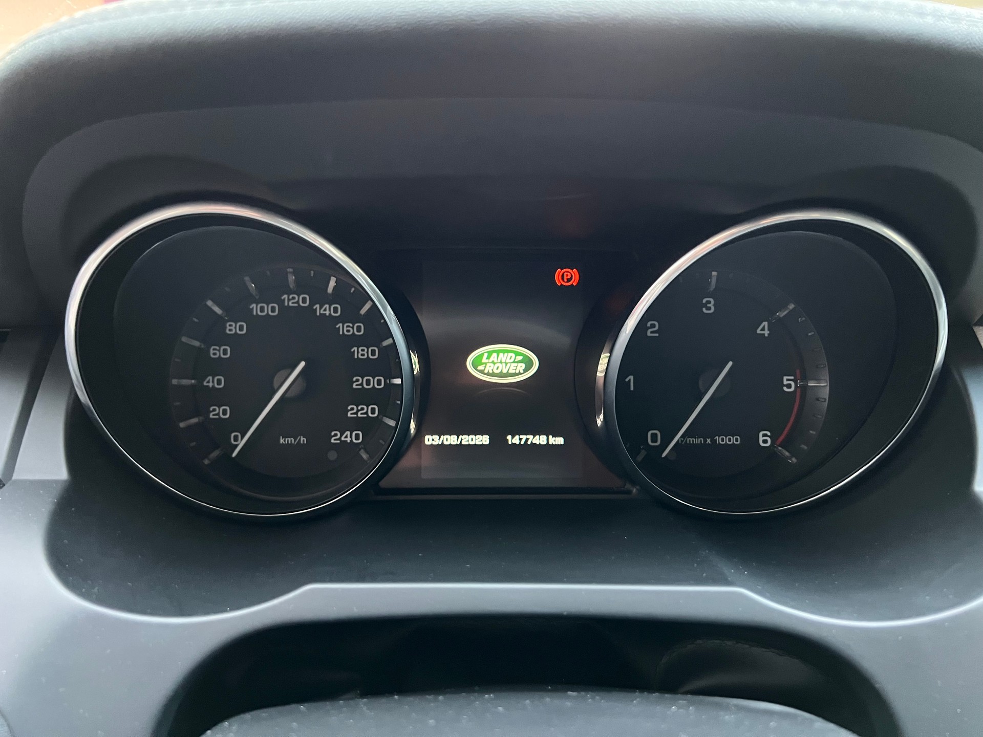 LAND ROVER Range Rover Evoque 2.2 TD4 Dynamic AT9-image-9