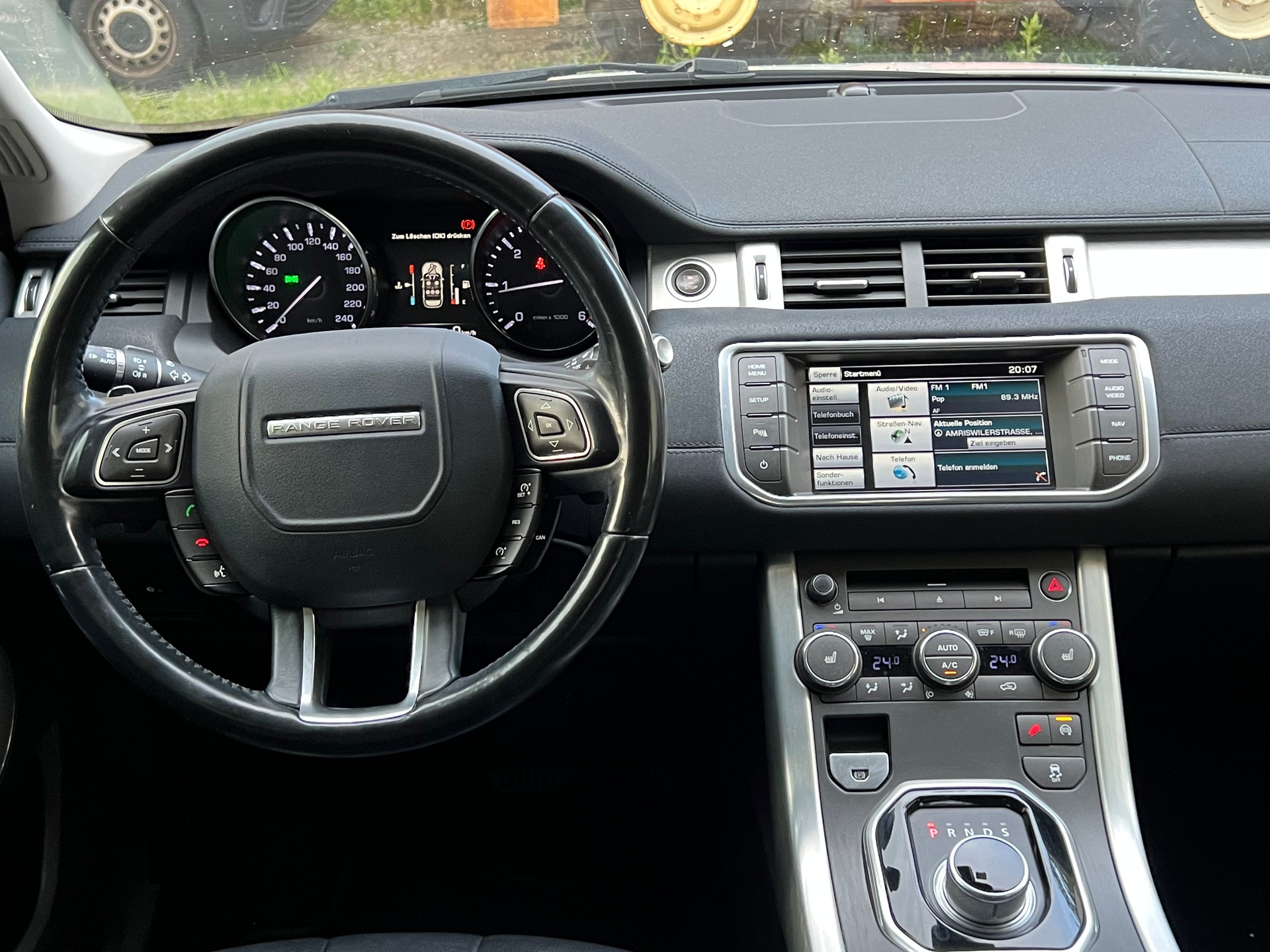 LAND ROVER Range Rover Evoque 2.2 TD4 Dynamic AT9-image-6