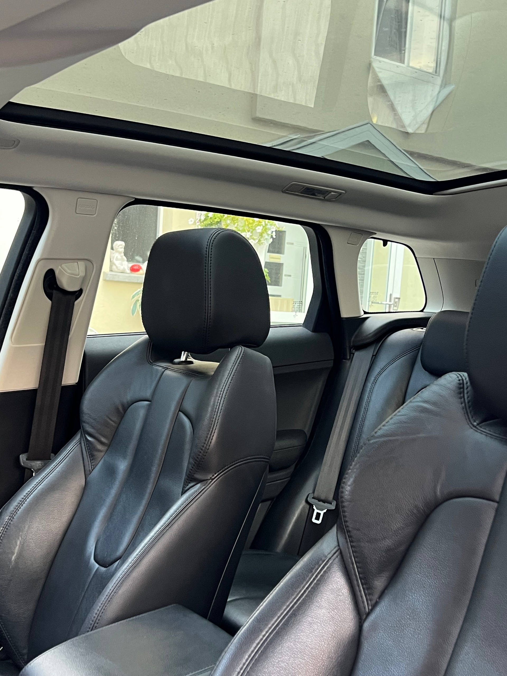 LAND ROVER Range Rover Evoque 2.2 TD4 Dynamic AT9-image-5
