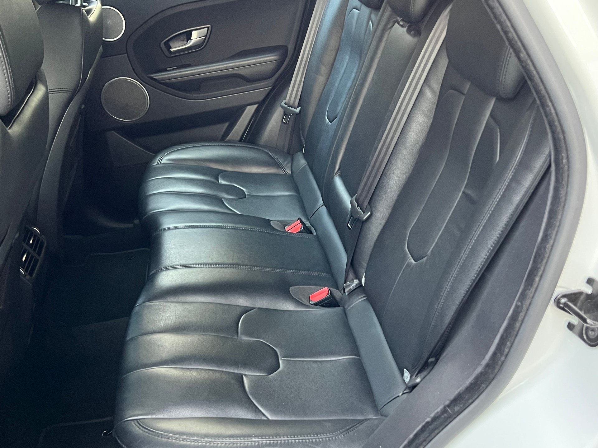 LAND ROVER Range Rover Evoque 2.2 TD4 Dynamic AT9-image-7